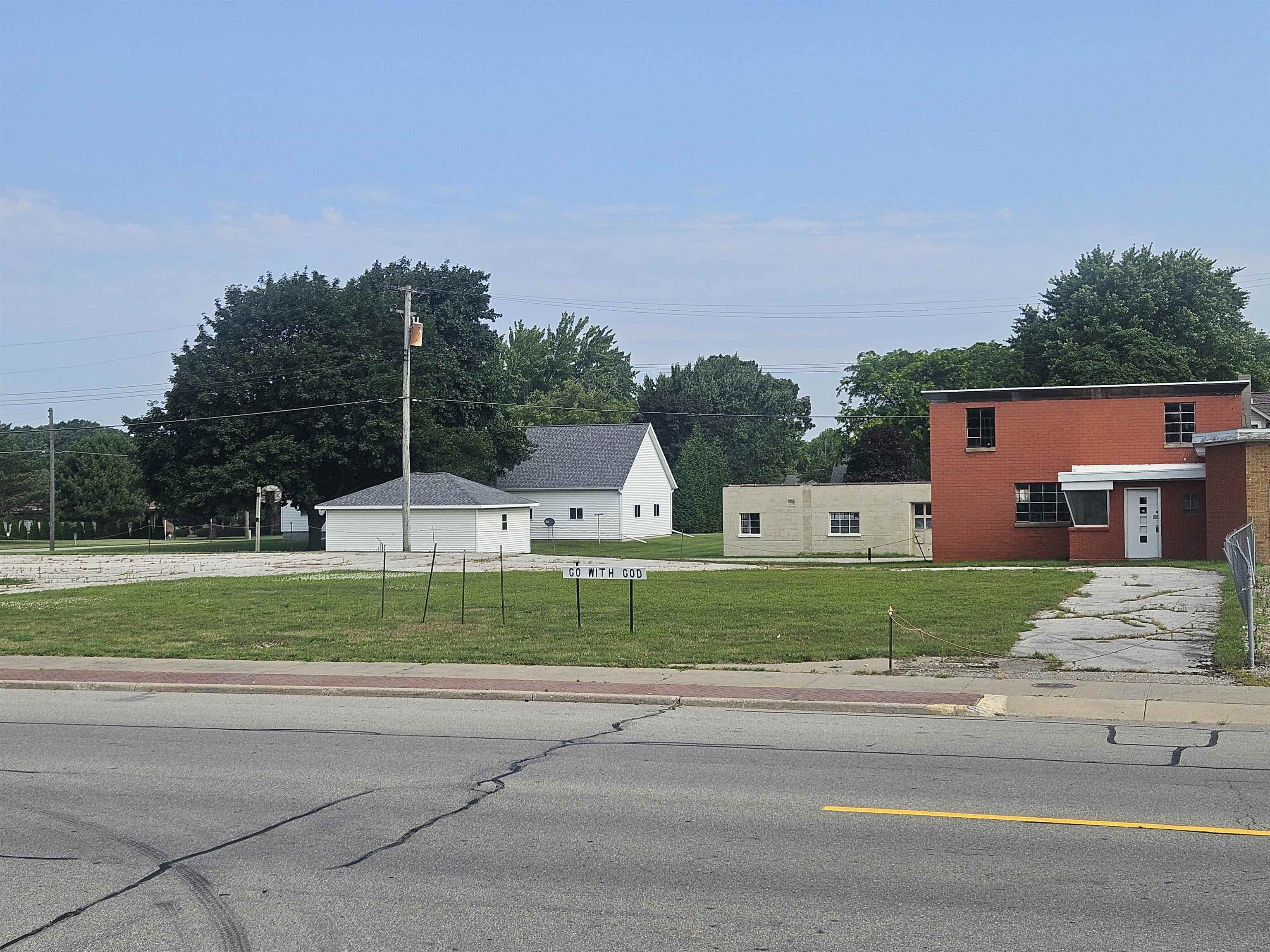 9978 Saginaw St Road