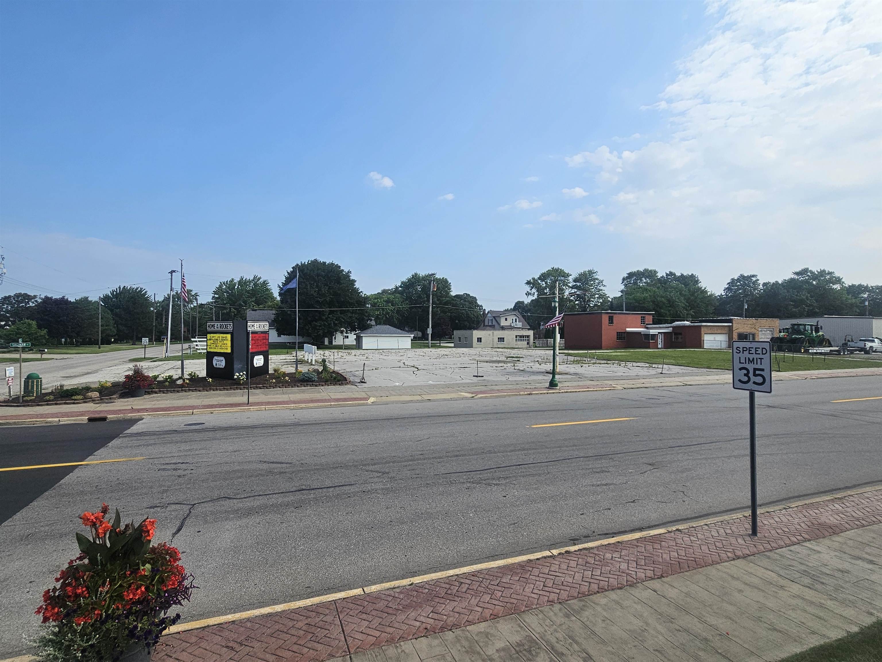 9978 Saginaw St Road