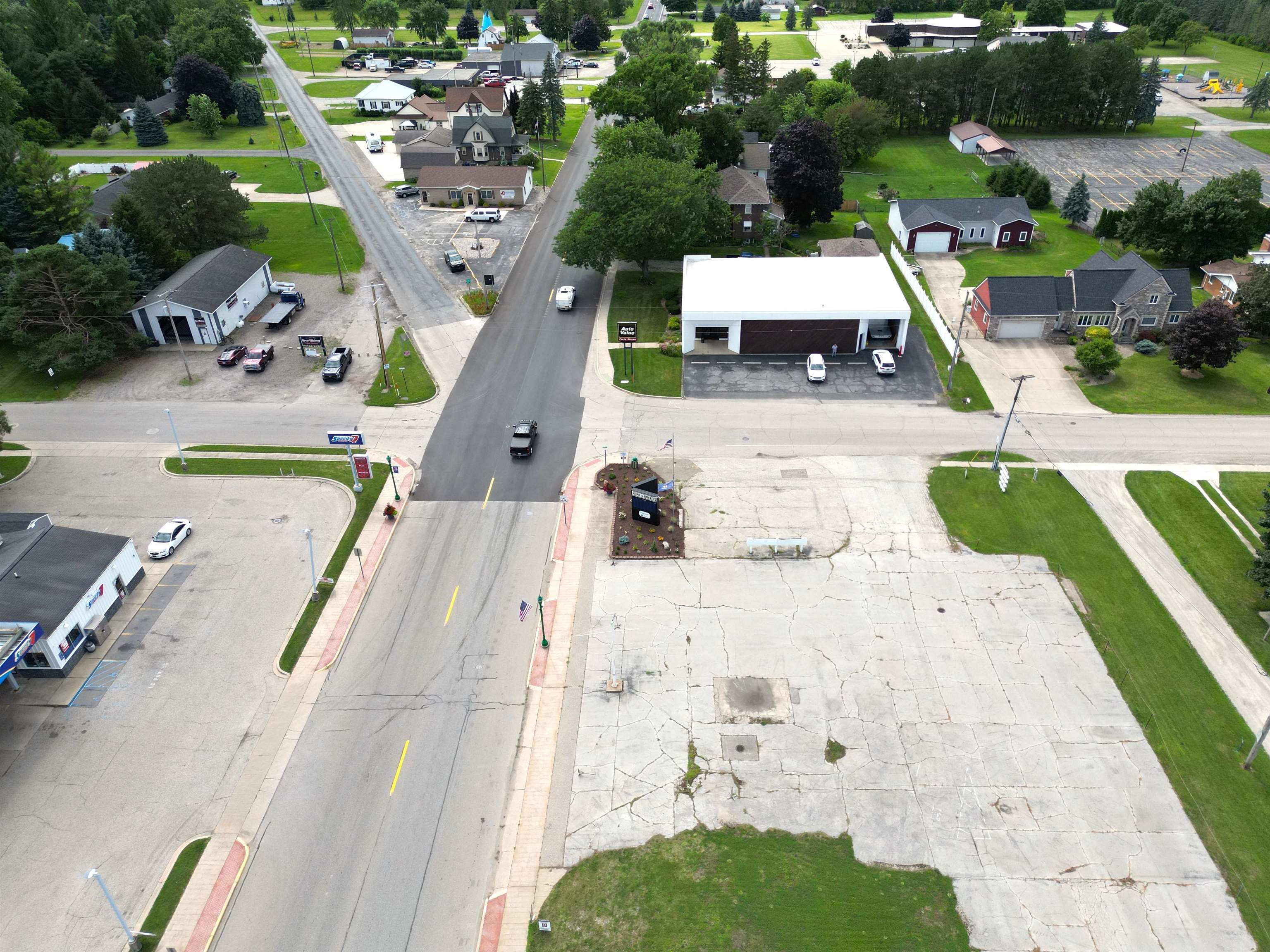 9978 Saginaw St Road