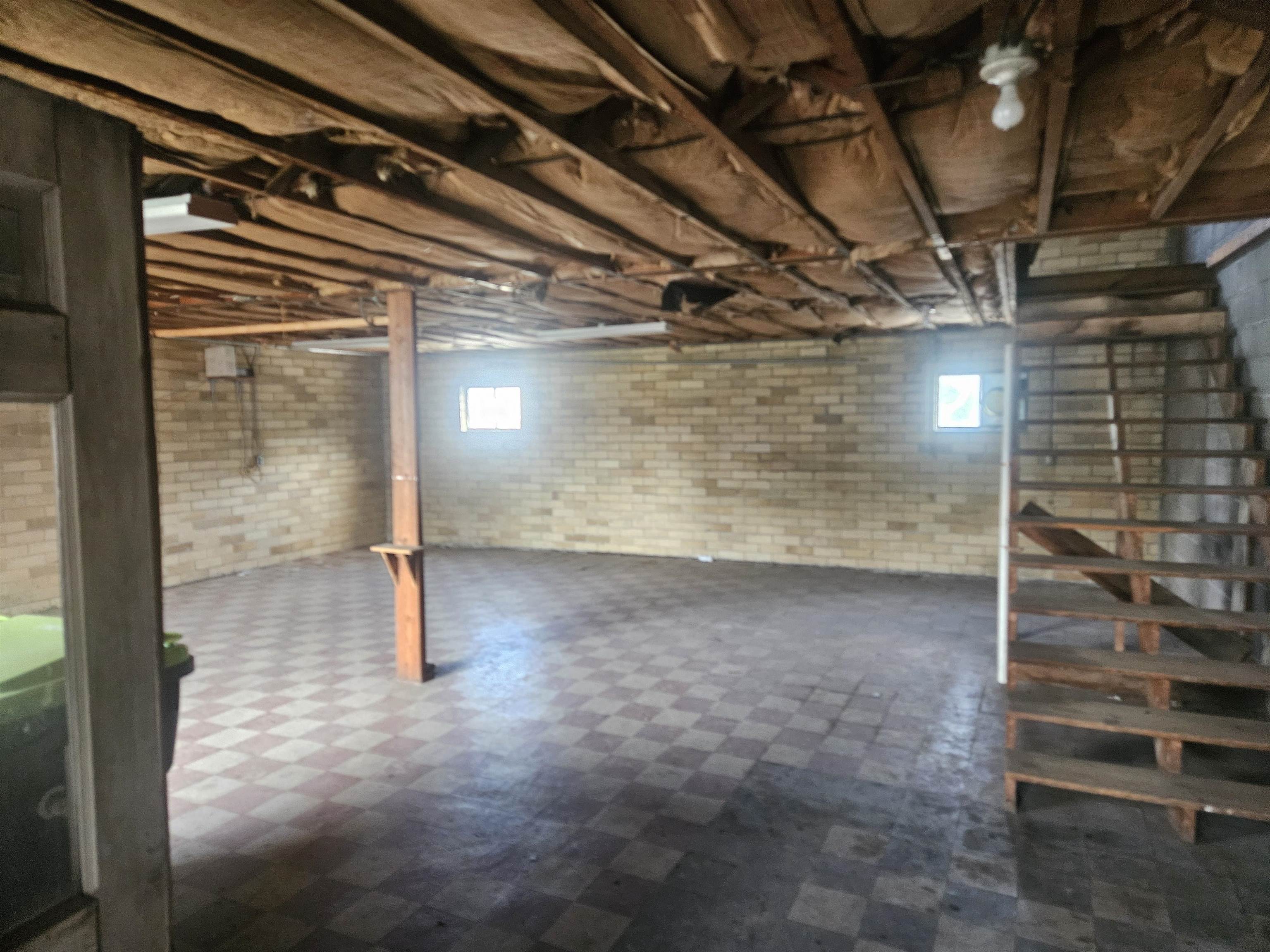 9978 Saginaw St Road