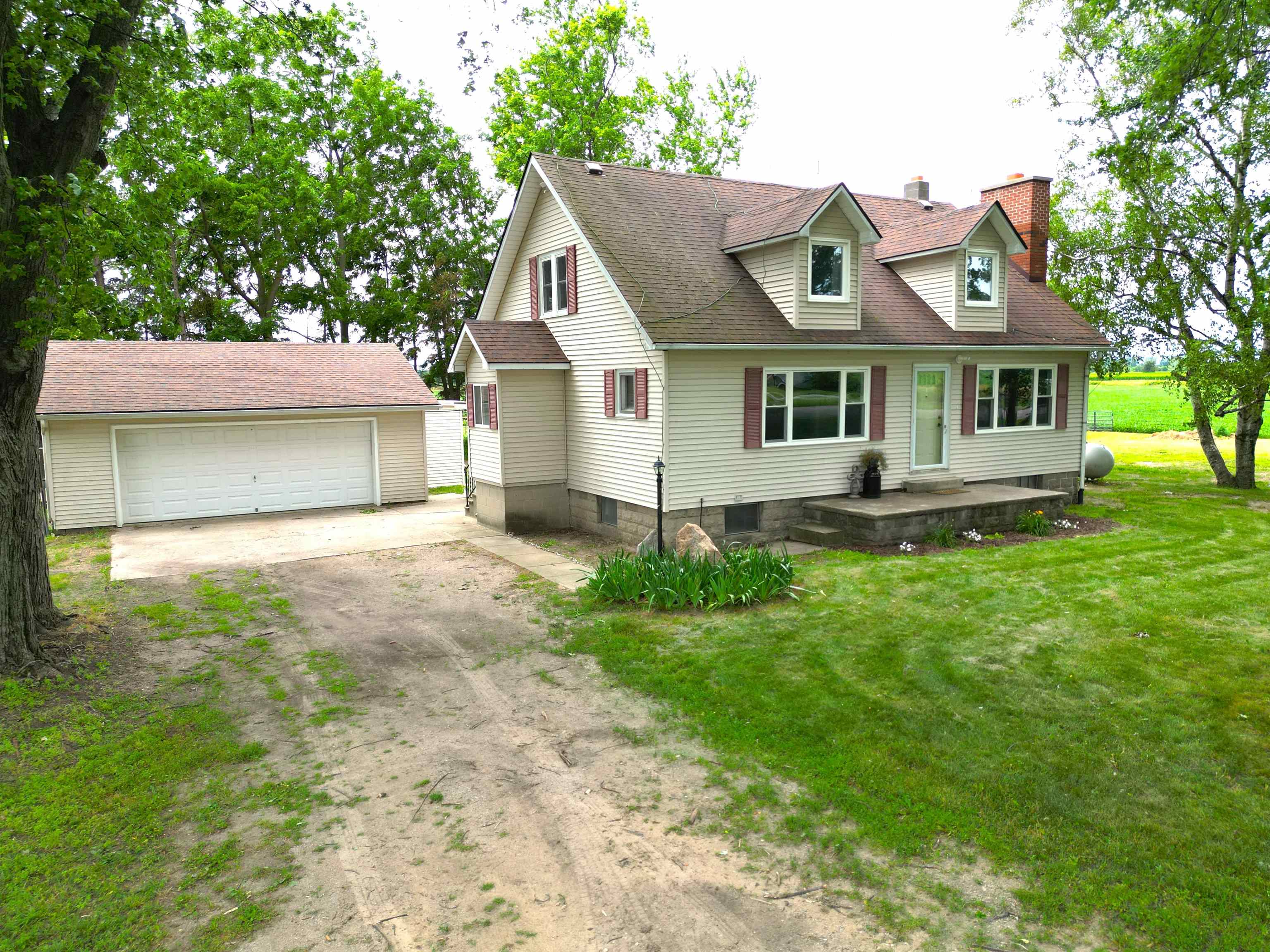 3177 N Van Buren Road