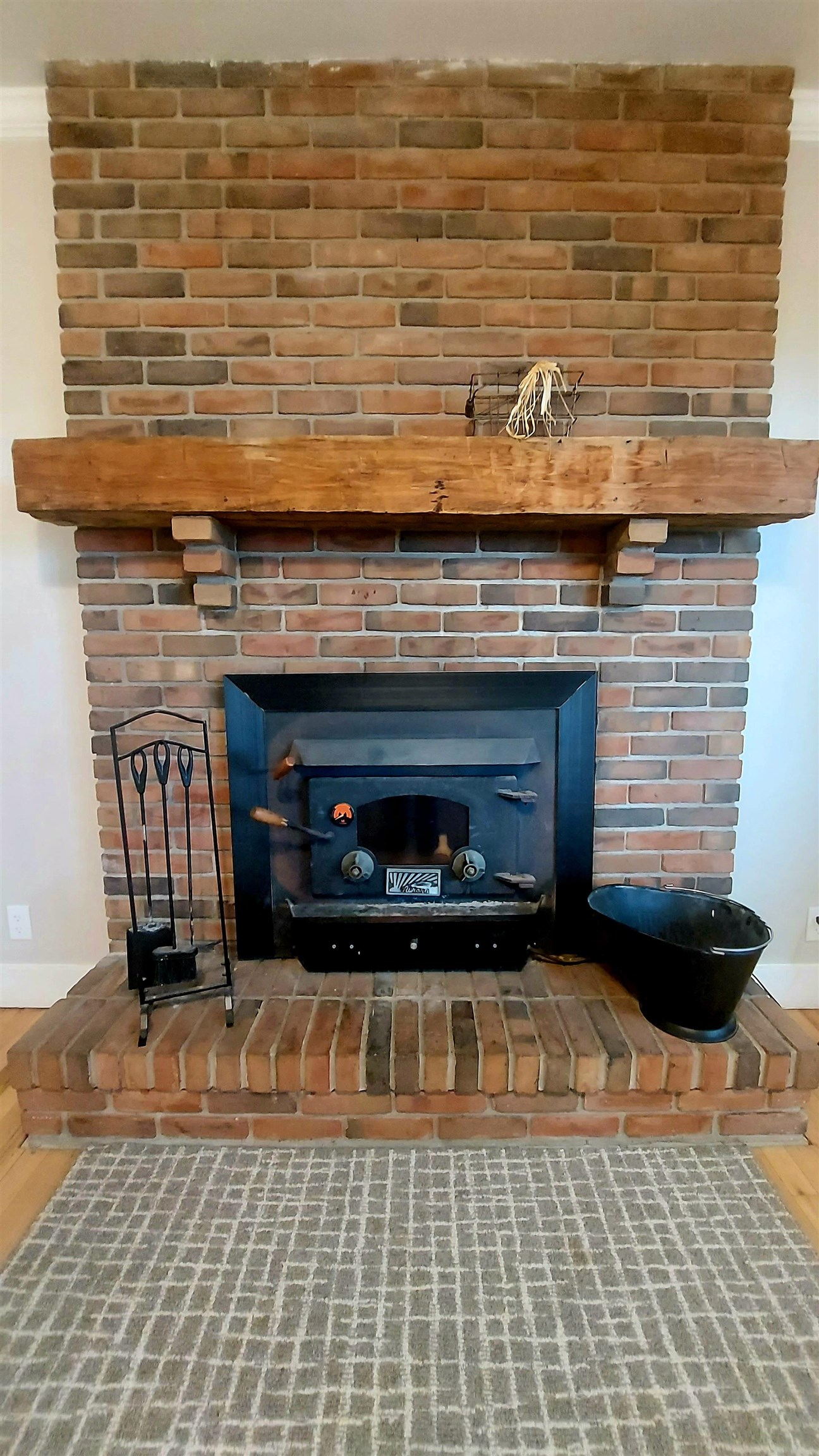 3177 N Van Buren Road