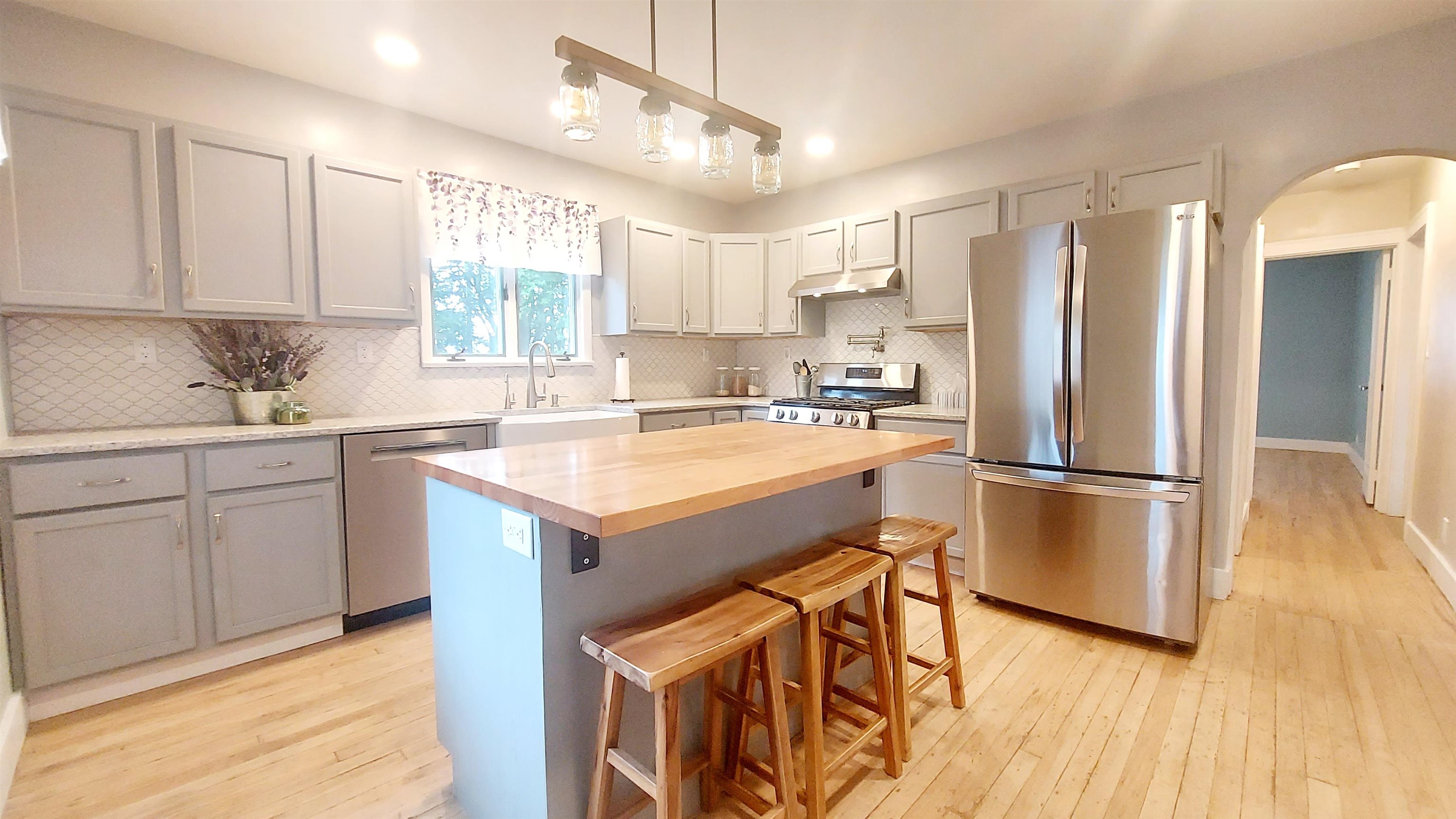 3177 N Van Buren Road