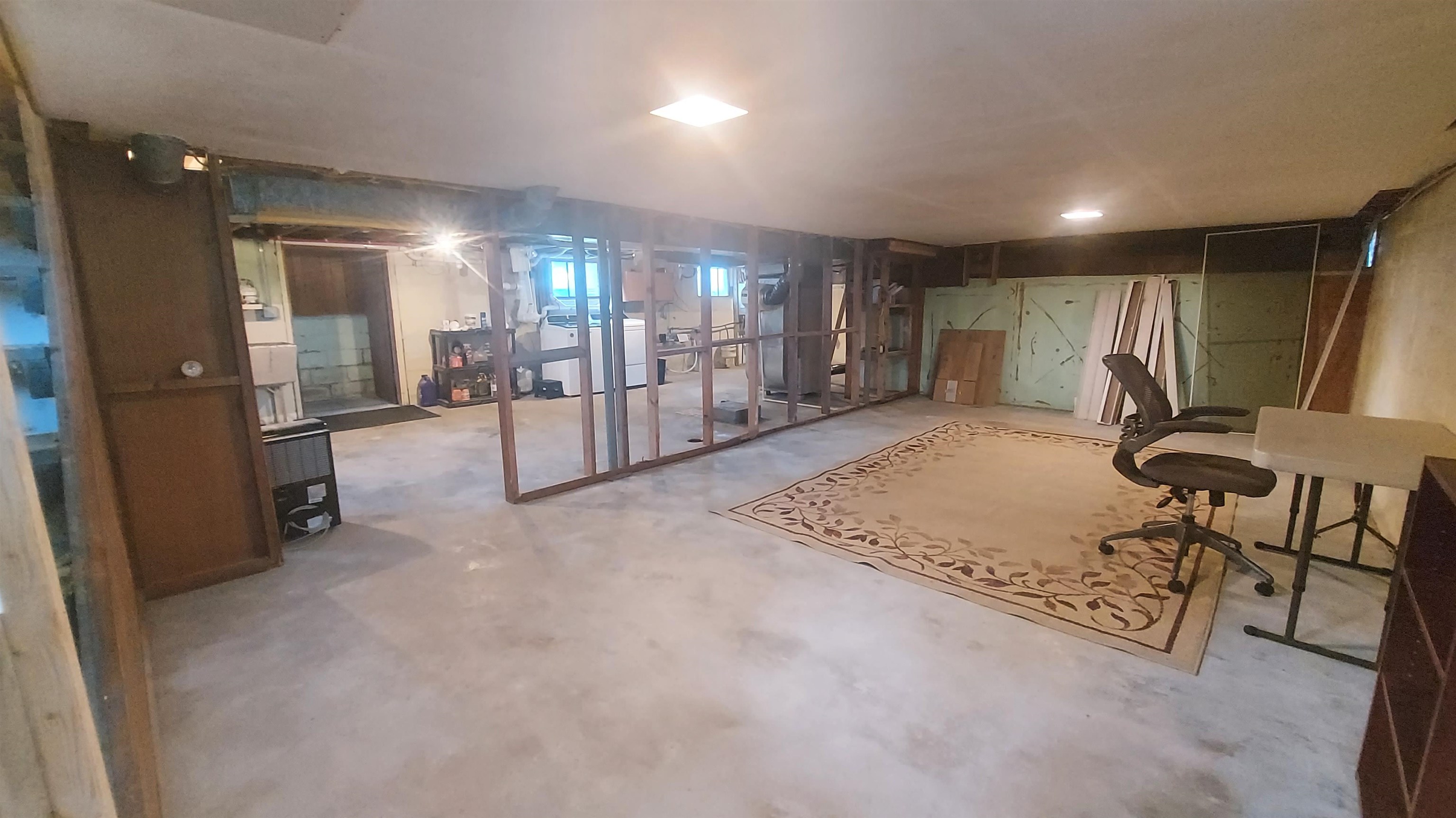 3177 N Van Buren Road