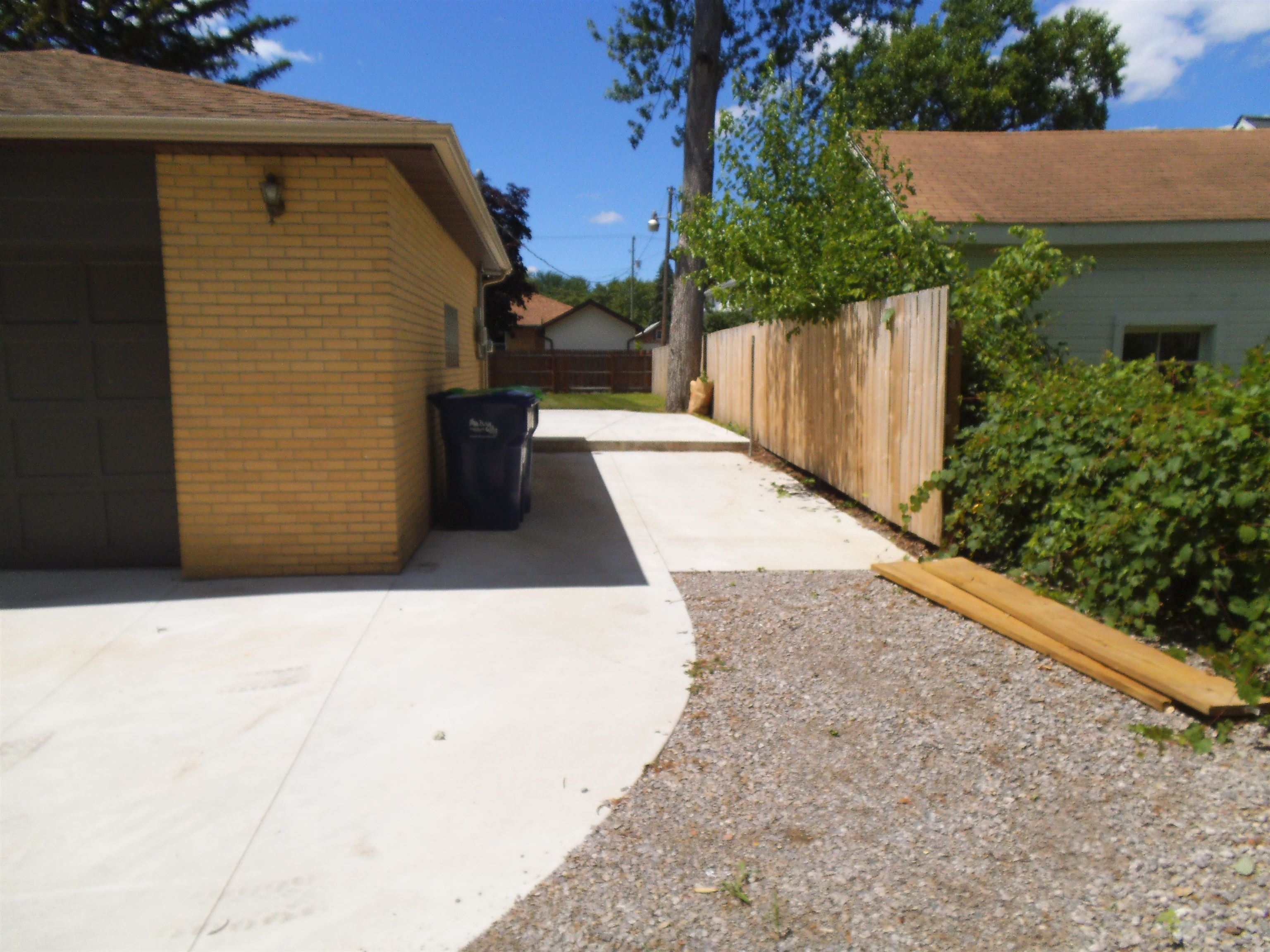 605 Ames Court
