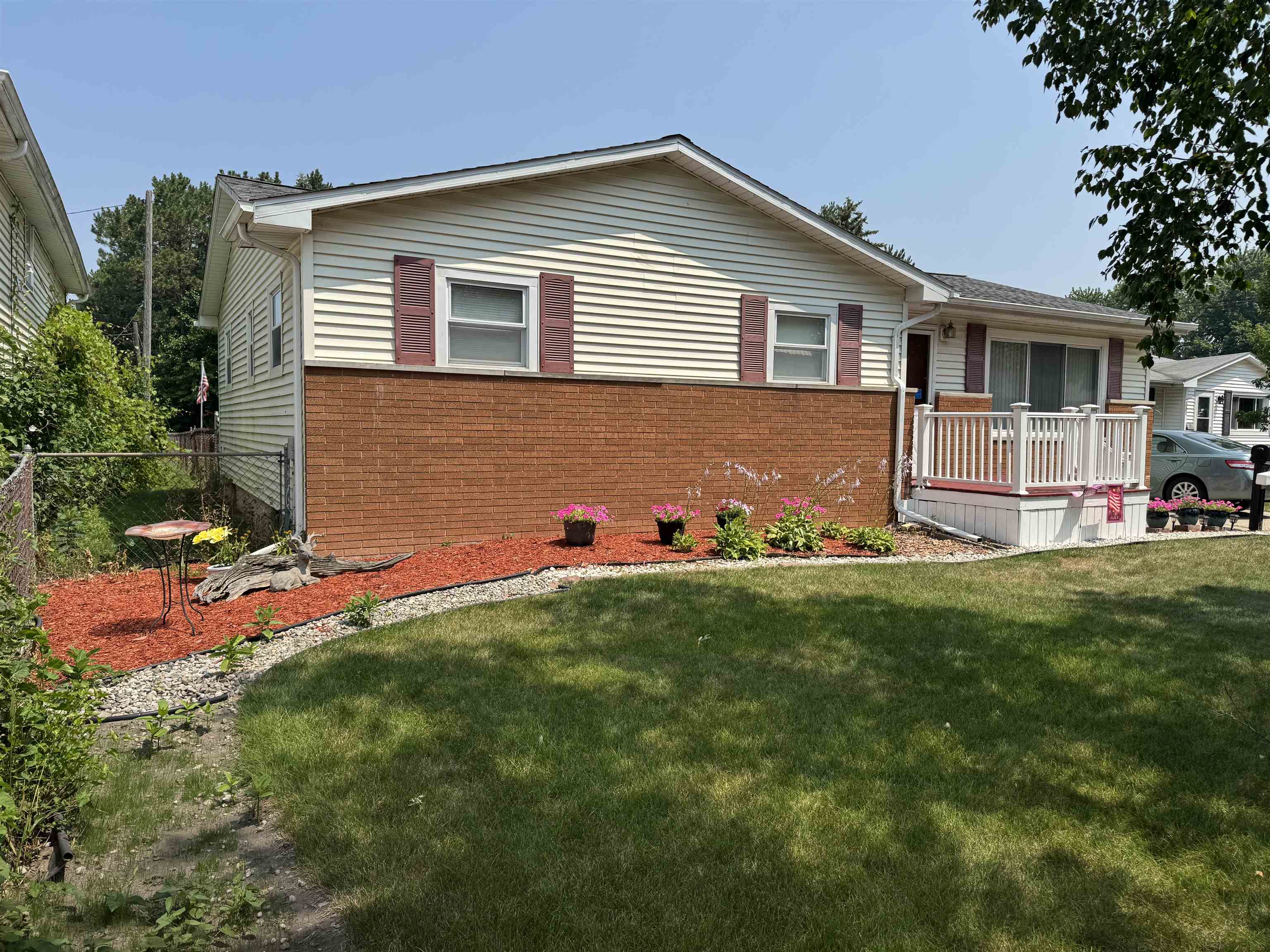 1913 N Brentwood Place