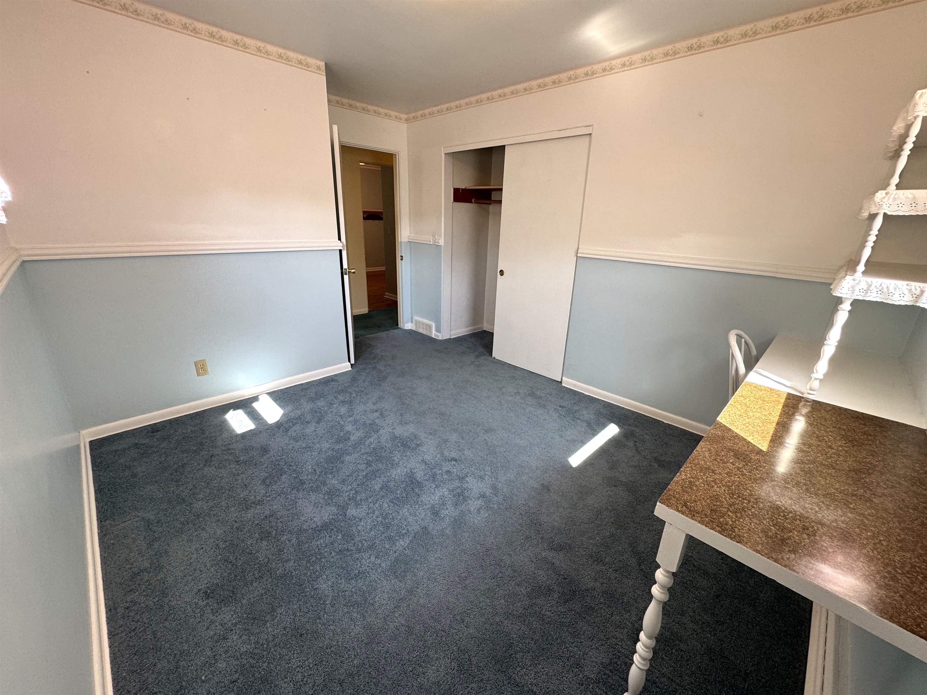 1913 N Brentwood Place