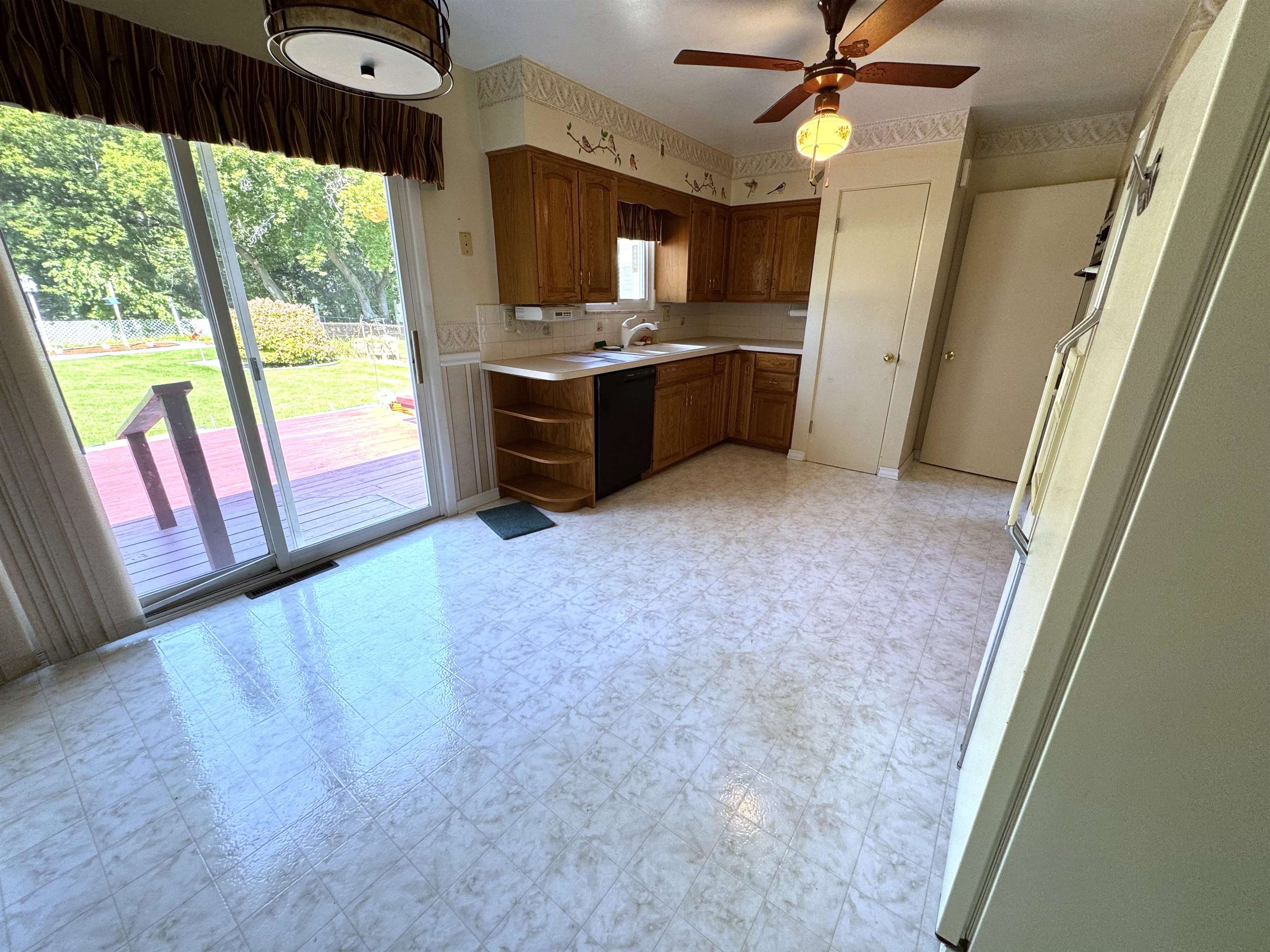 1913 N Brentwood Place