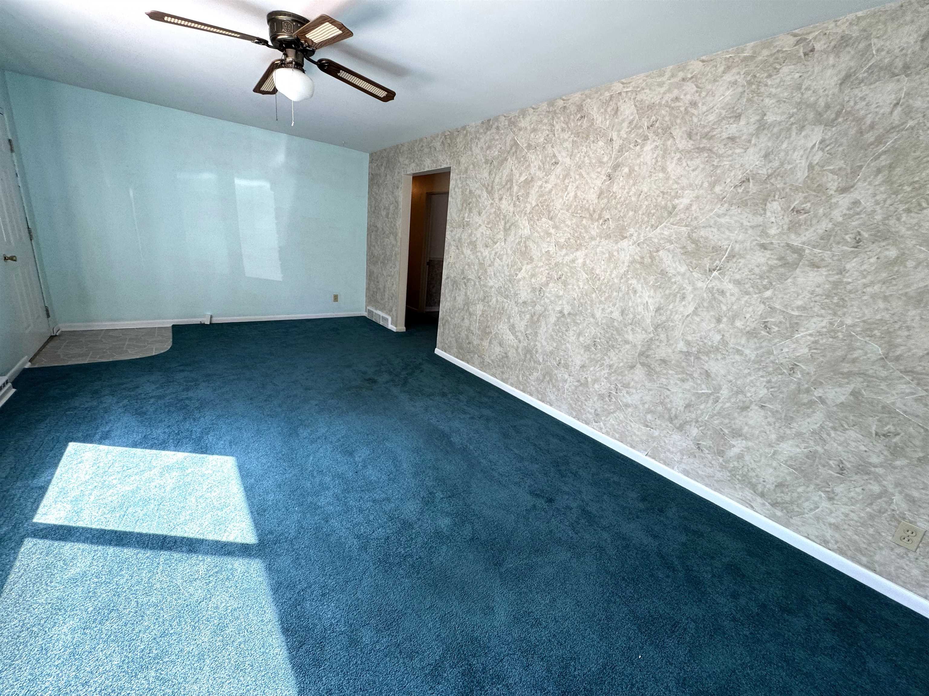 1913 N Brentwood Place