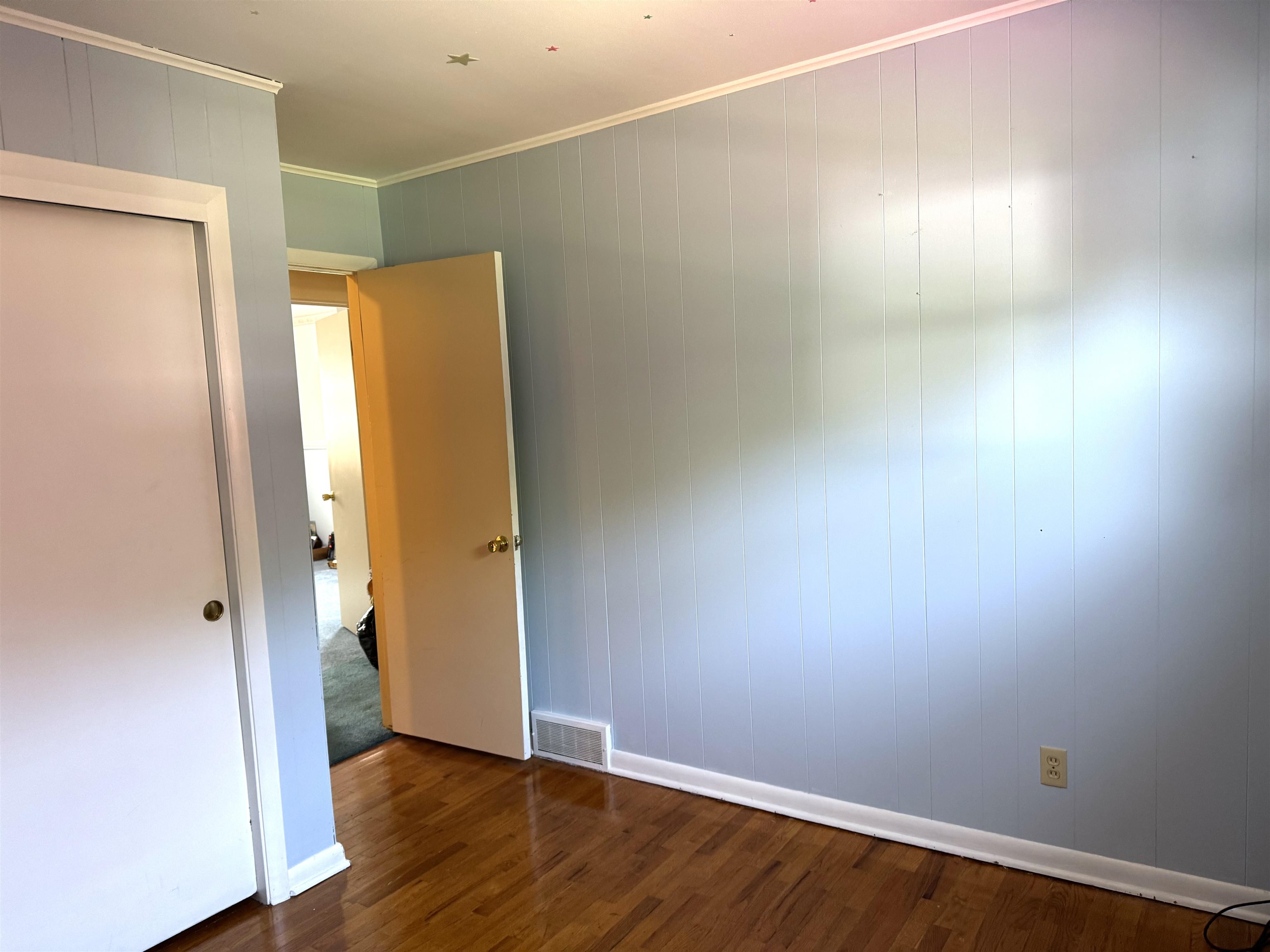 1913 N Brentwood Place