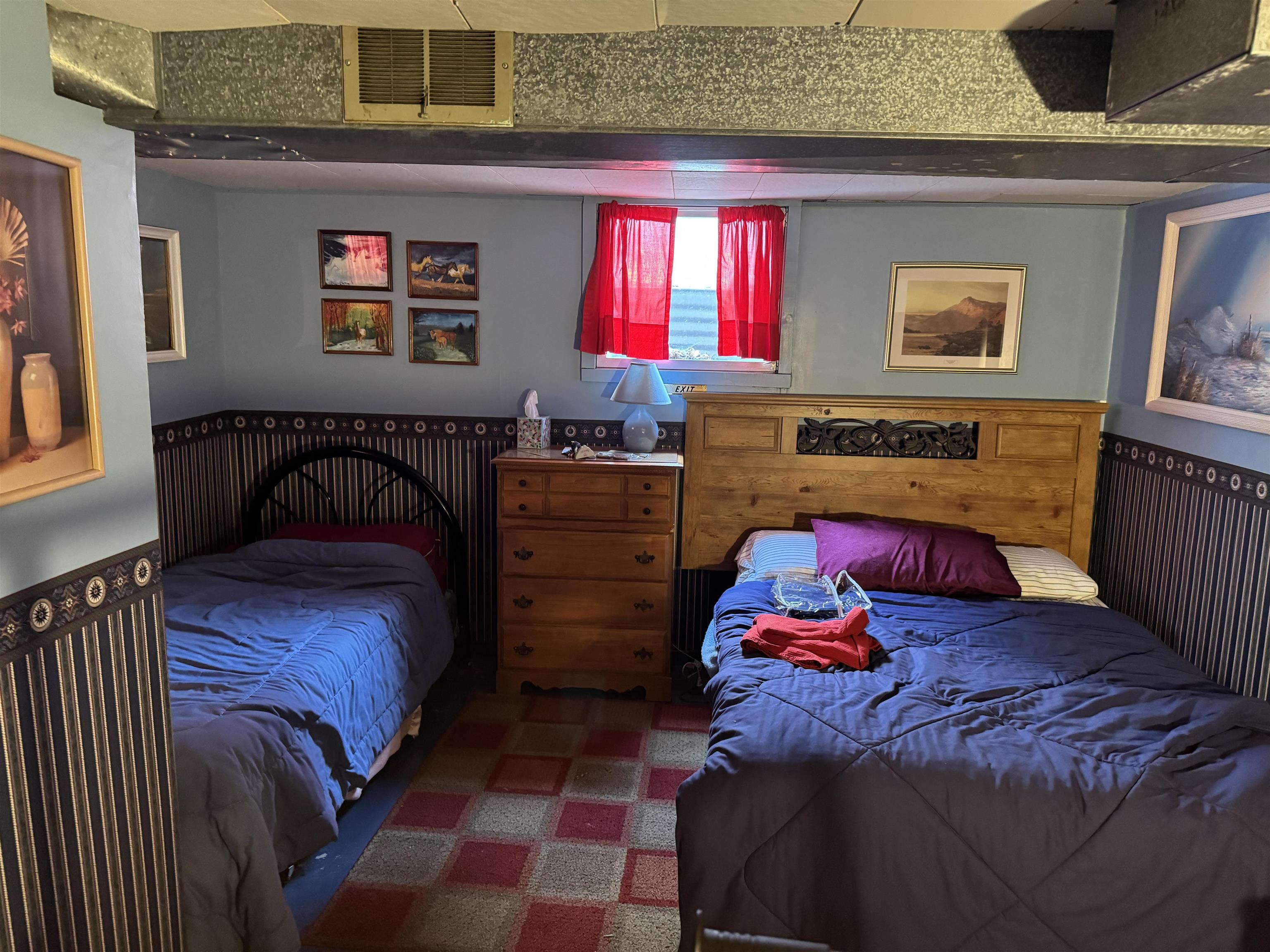 1913 N Brentwood Place