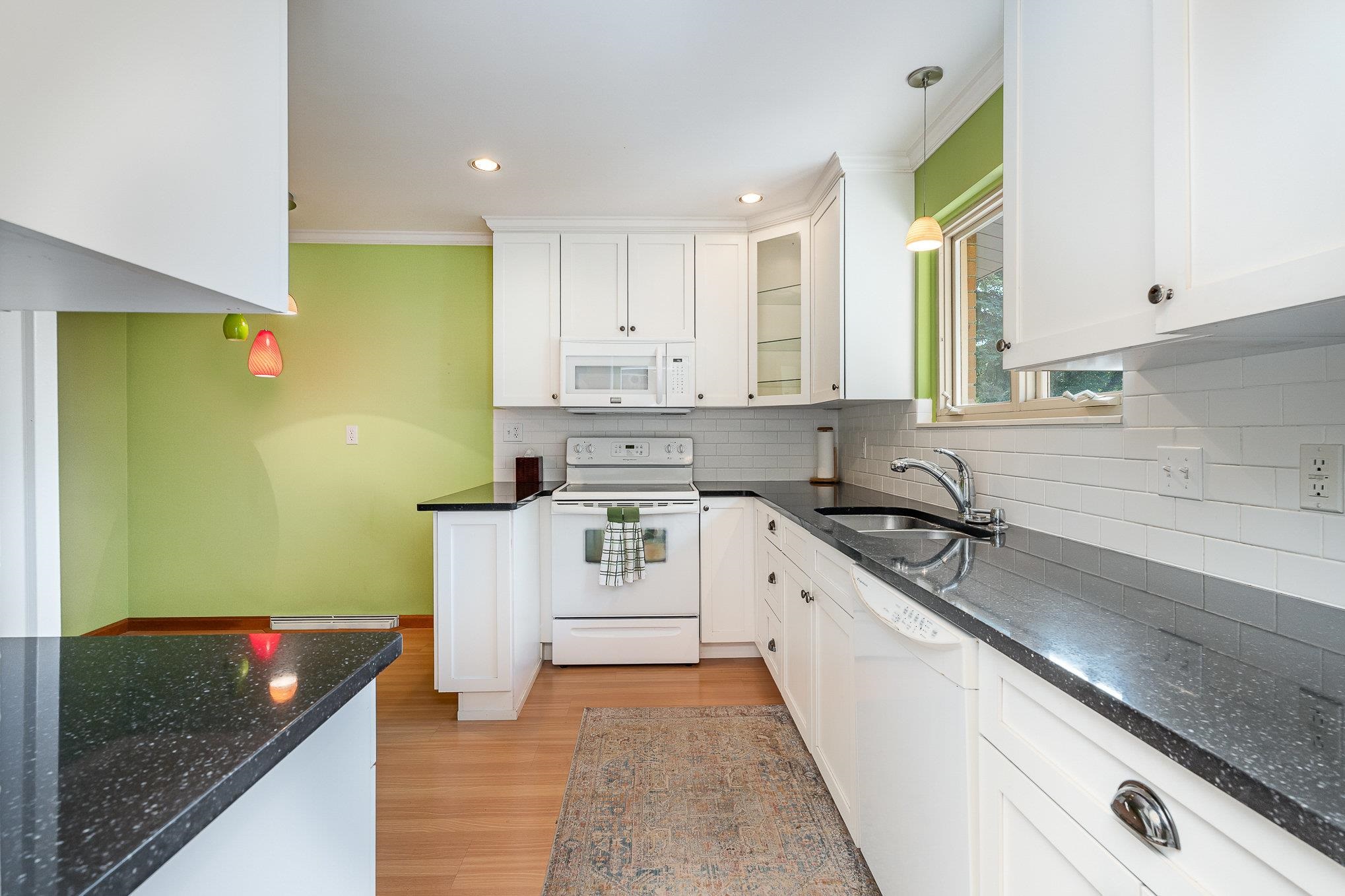 2141 6th Street