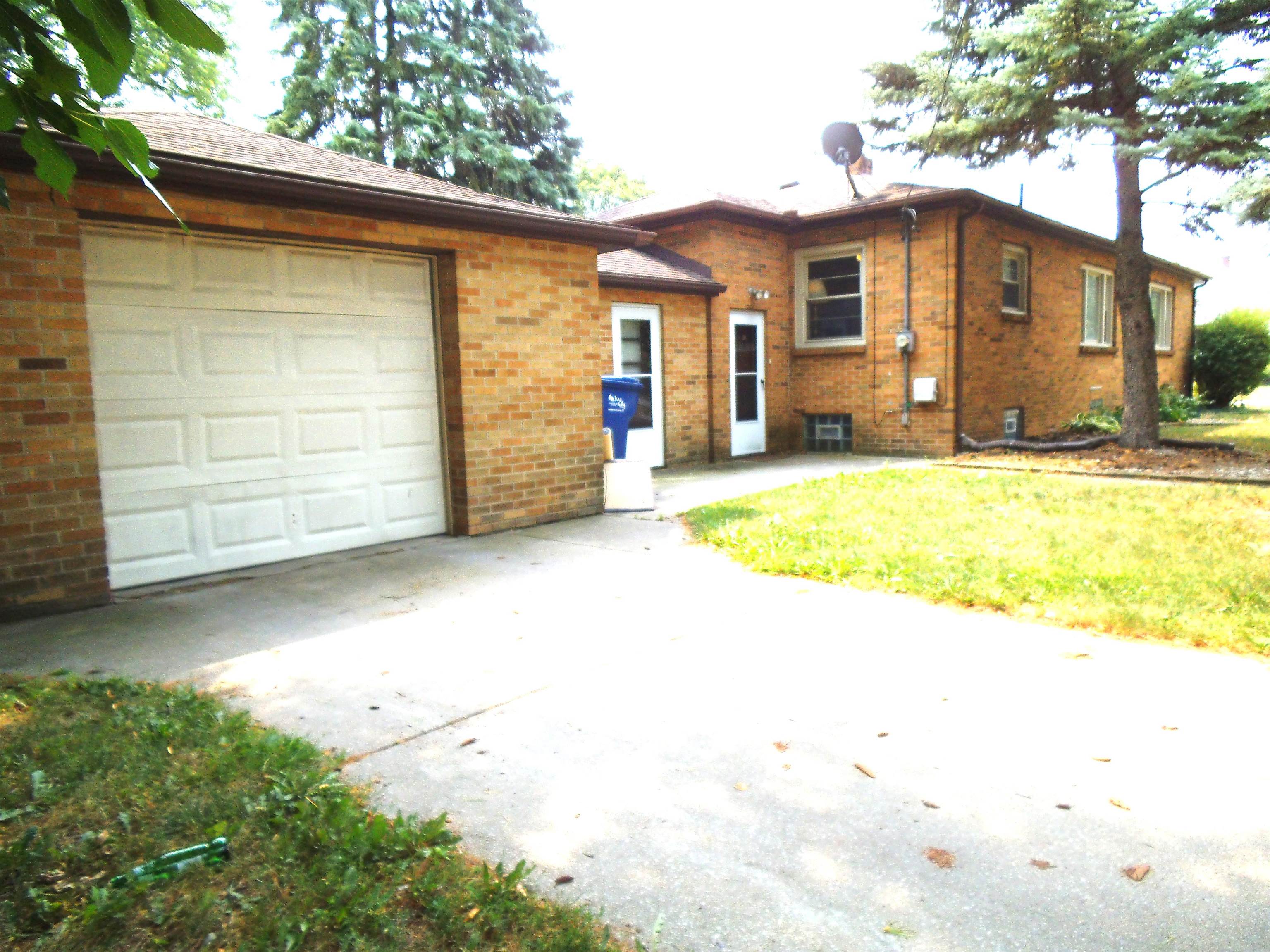 301 S Alp Street