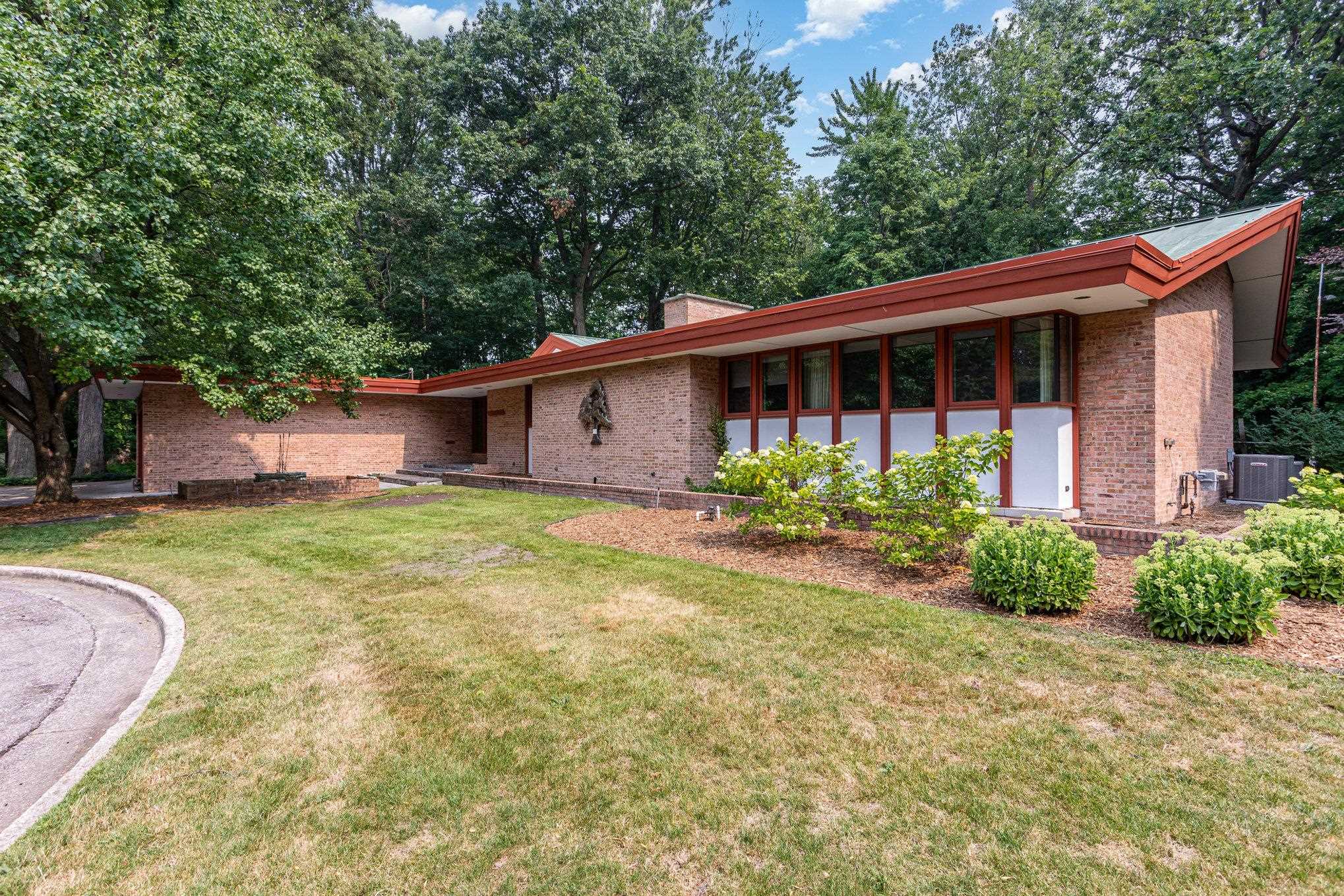 3077 Oakwood Court