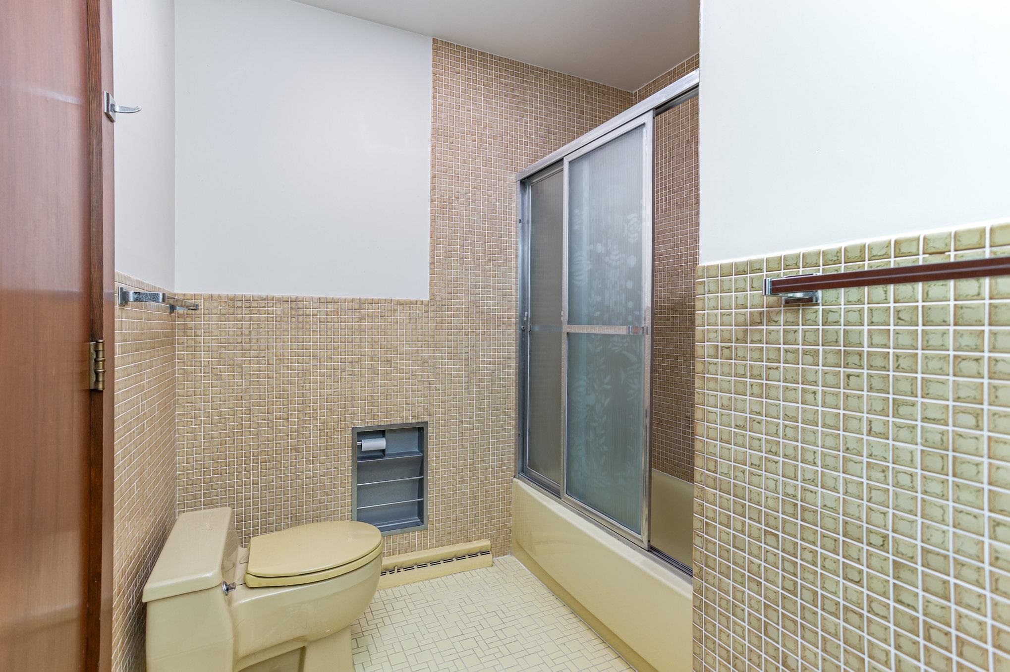 3077 Oakwood Court