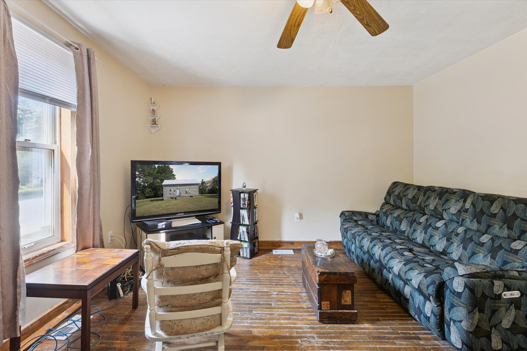 228 W Beaver Street