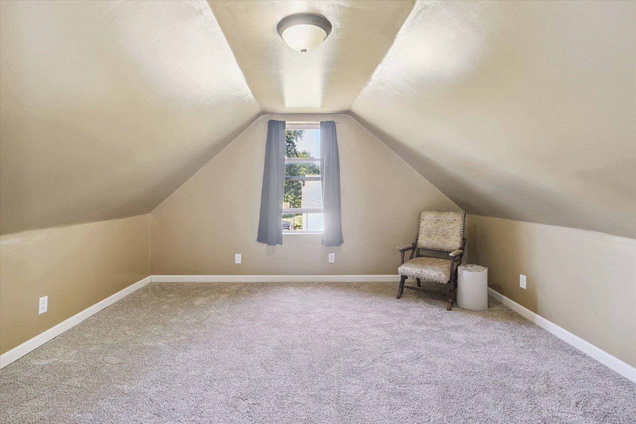 228 W Beaver Street