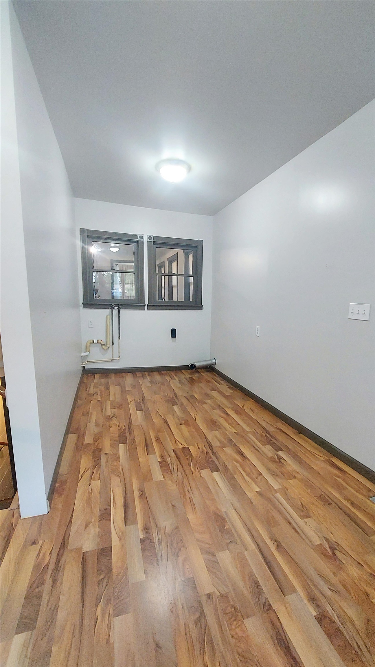 91 W Gilford Road