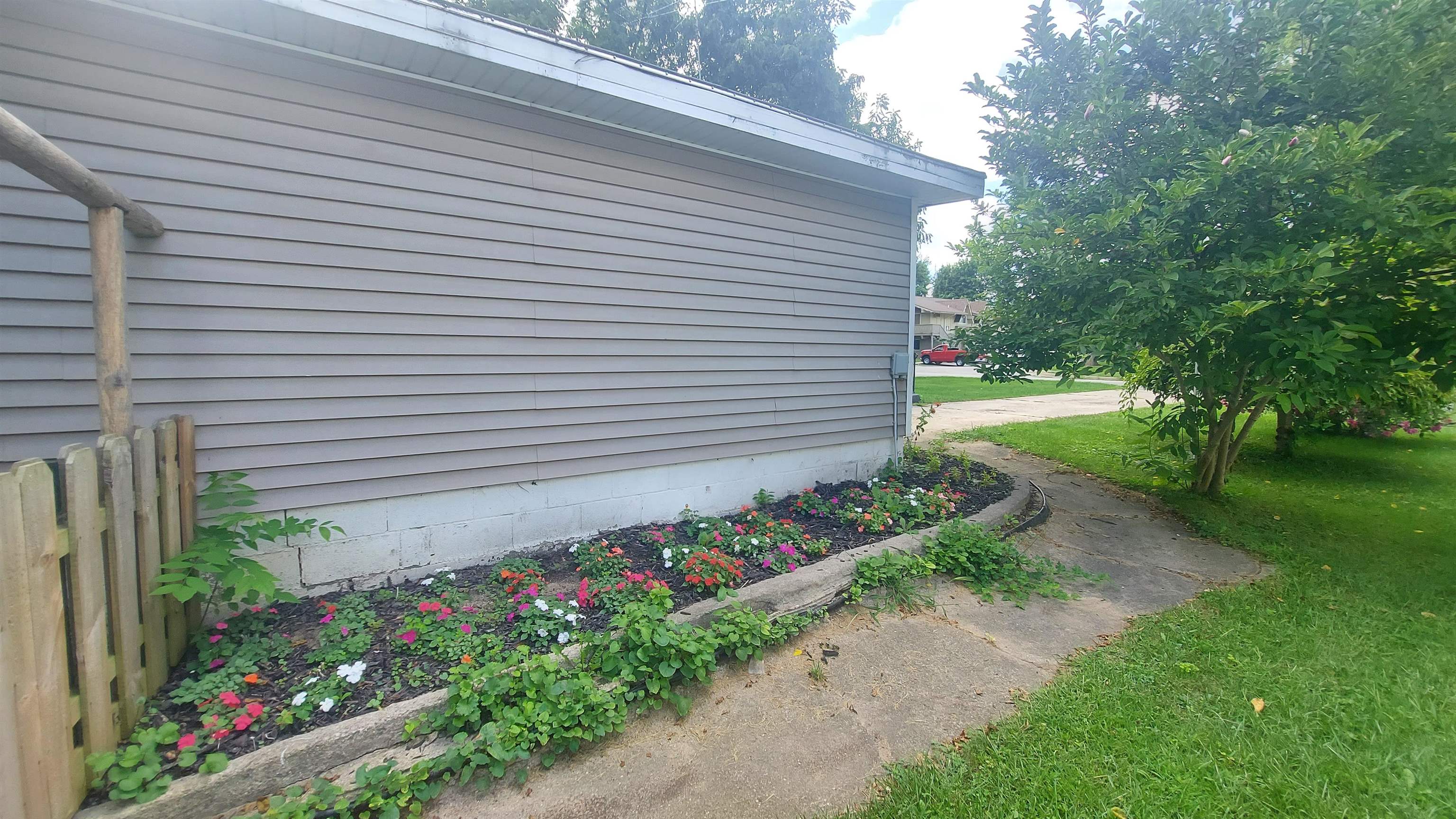 91 W Gilford Road