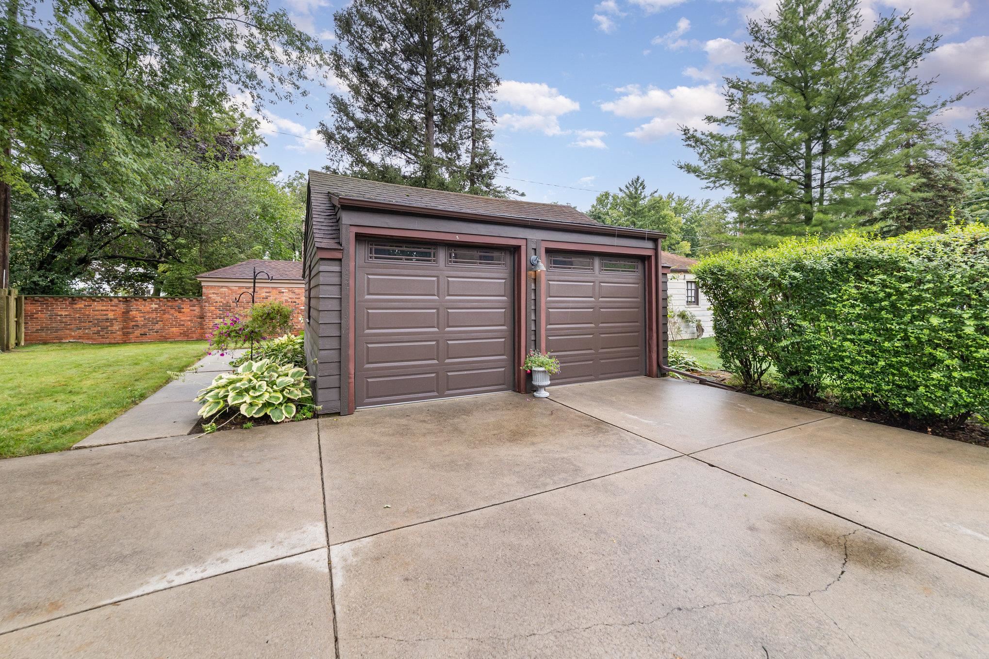 215 Ardussi Avenue