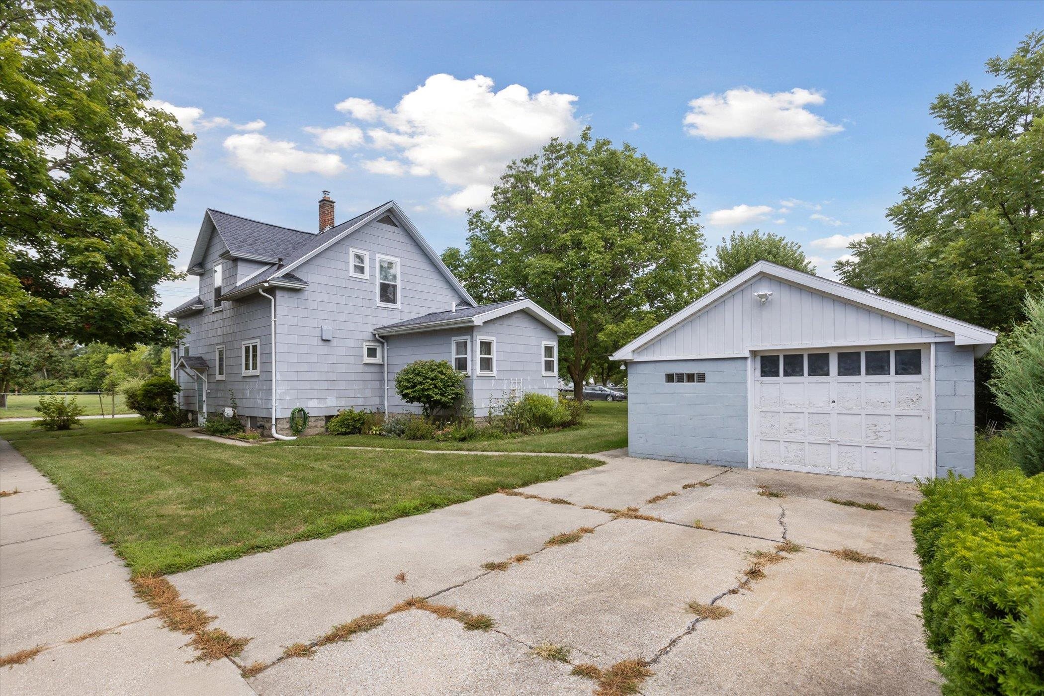 309 W Fisher Street