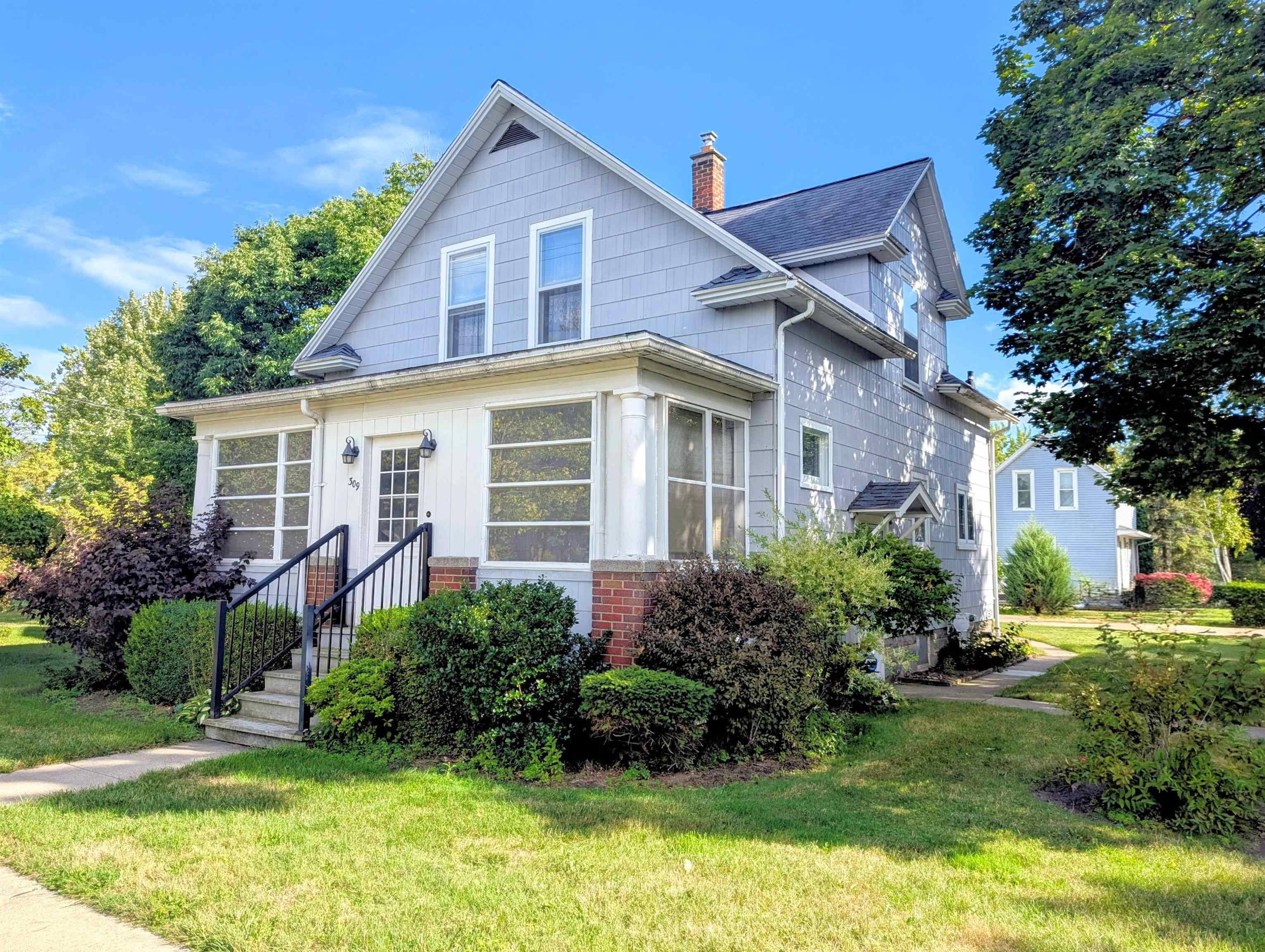 309 W Fisher Street