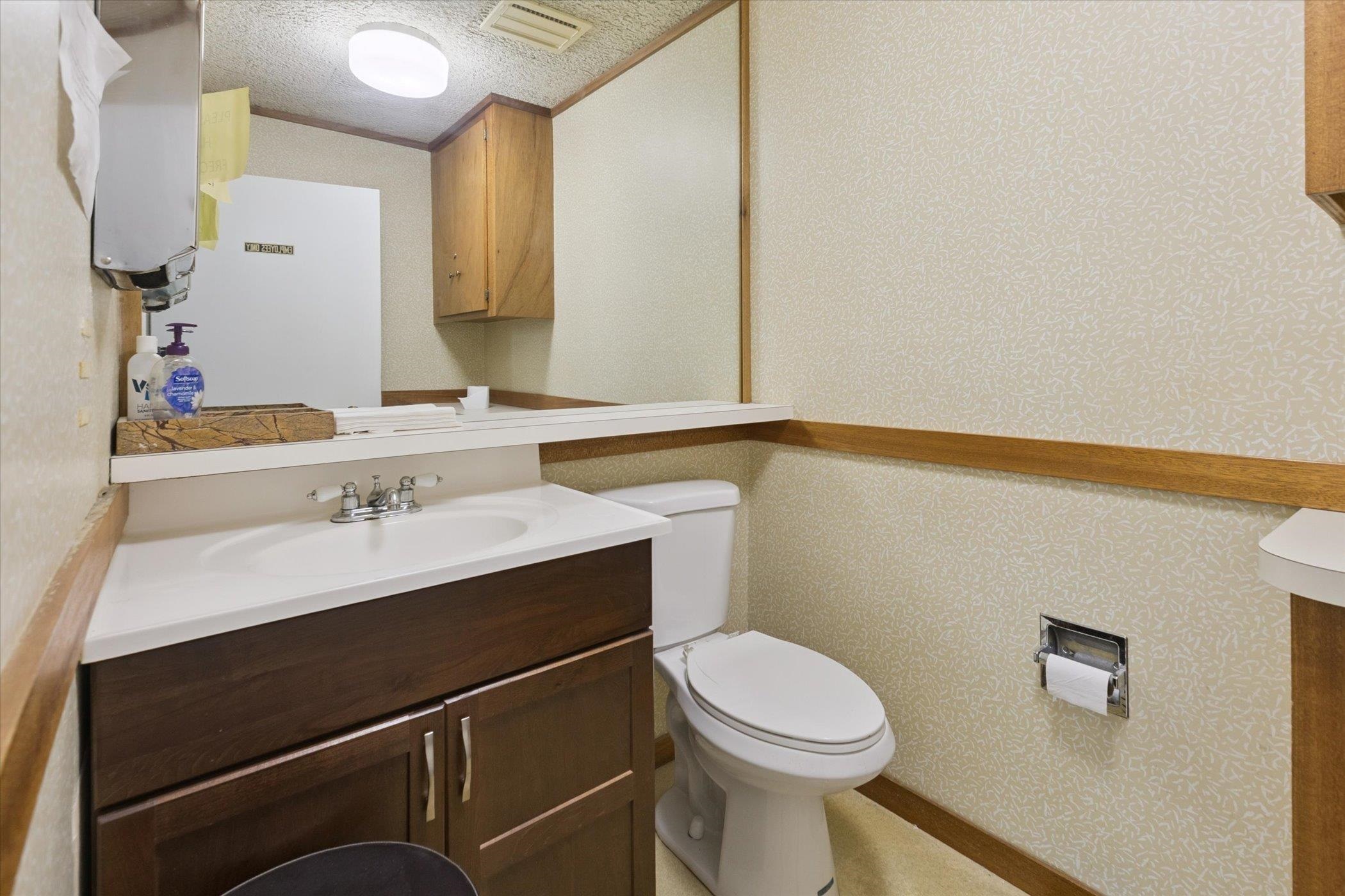 1003 Mulholland Street