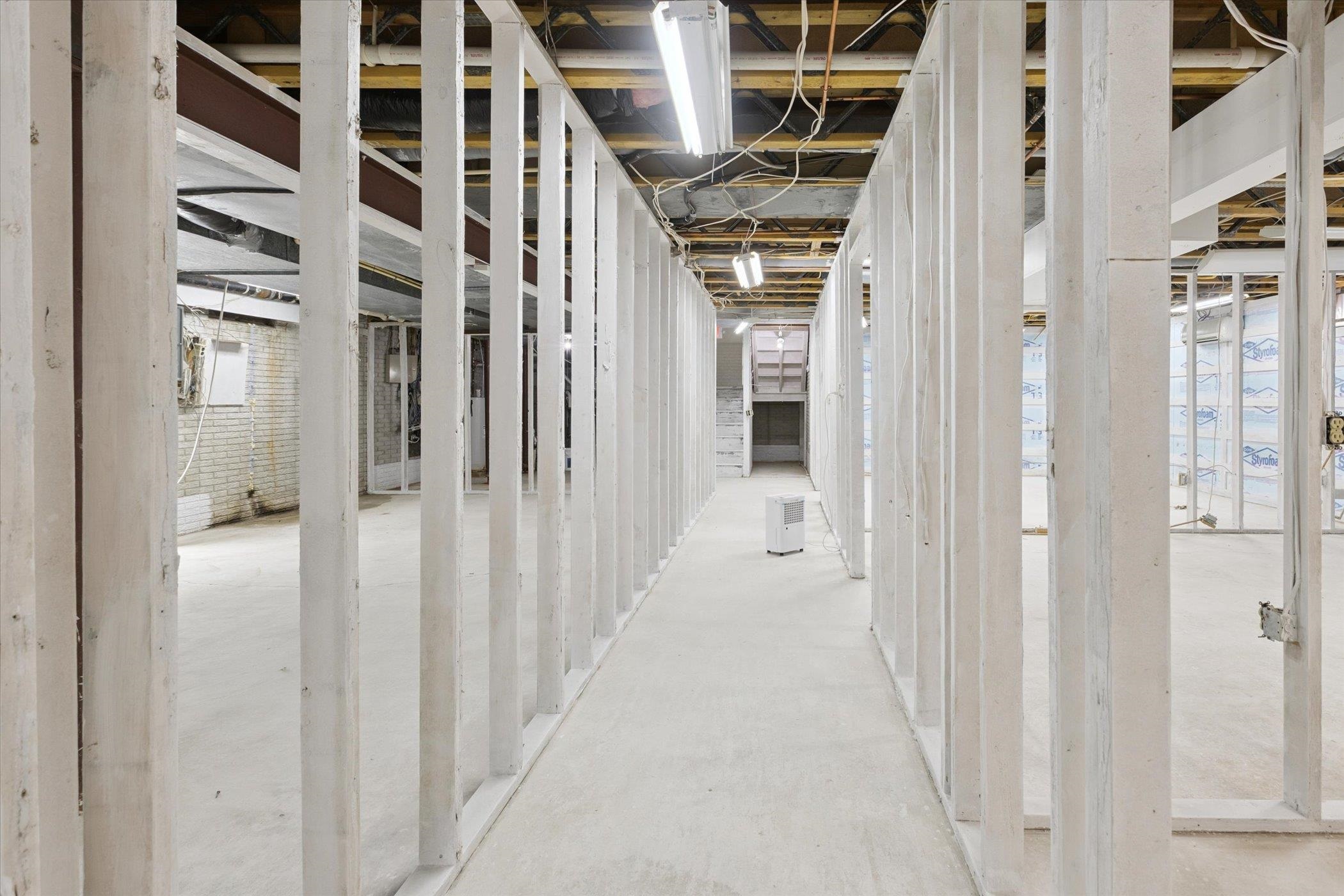 1003 Mulholland Street