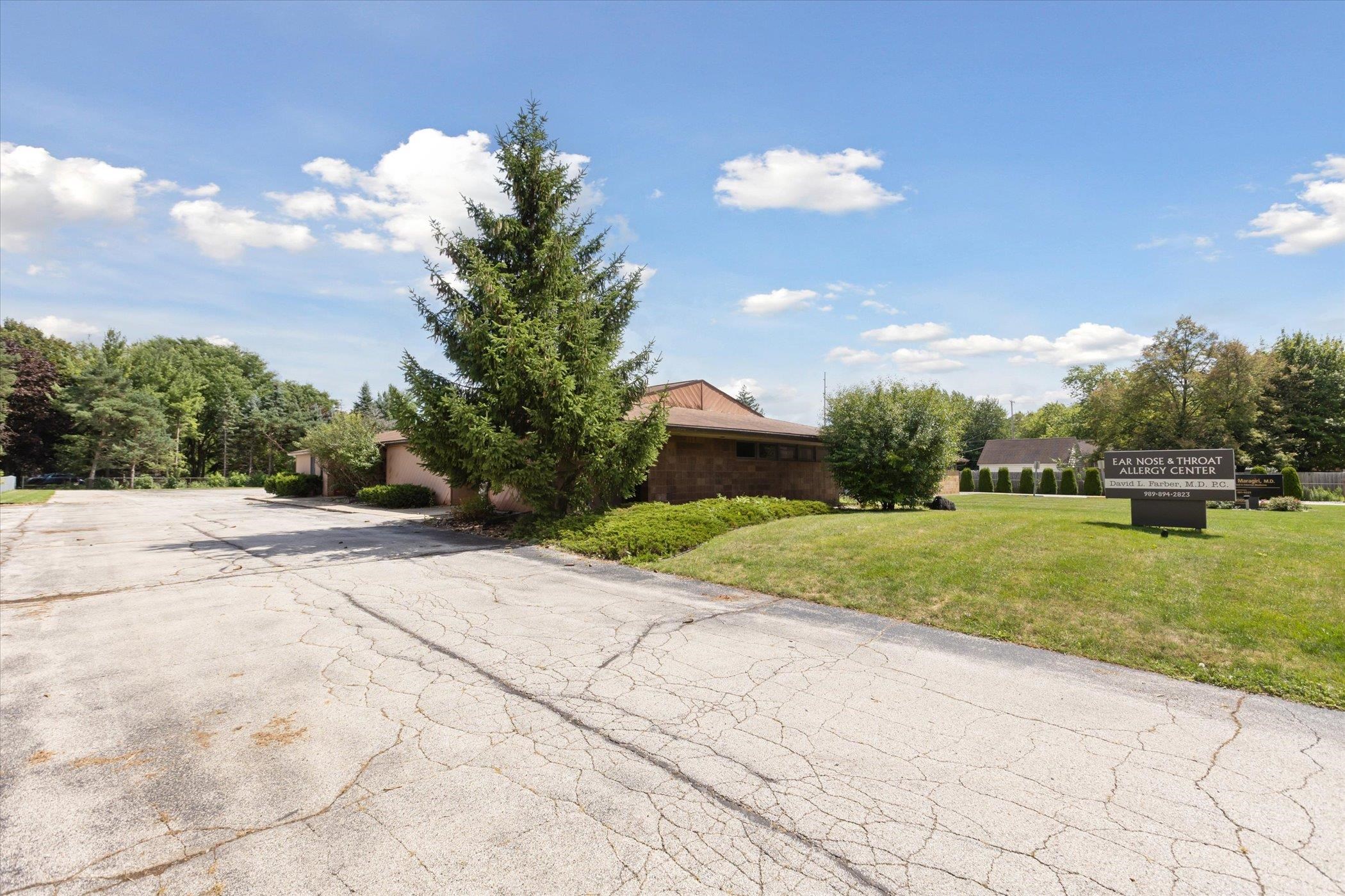 1003 Mulholland Street