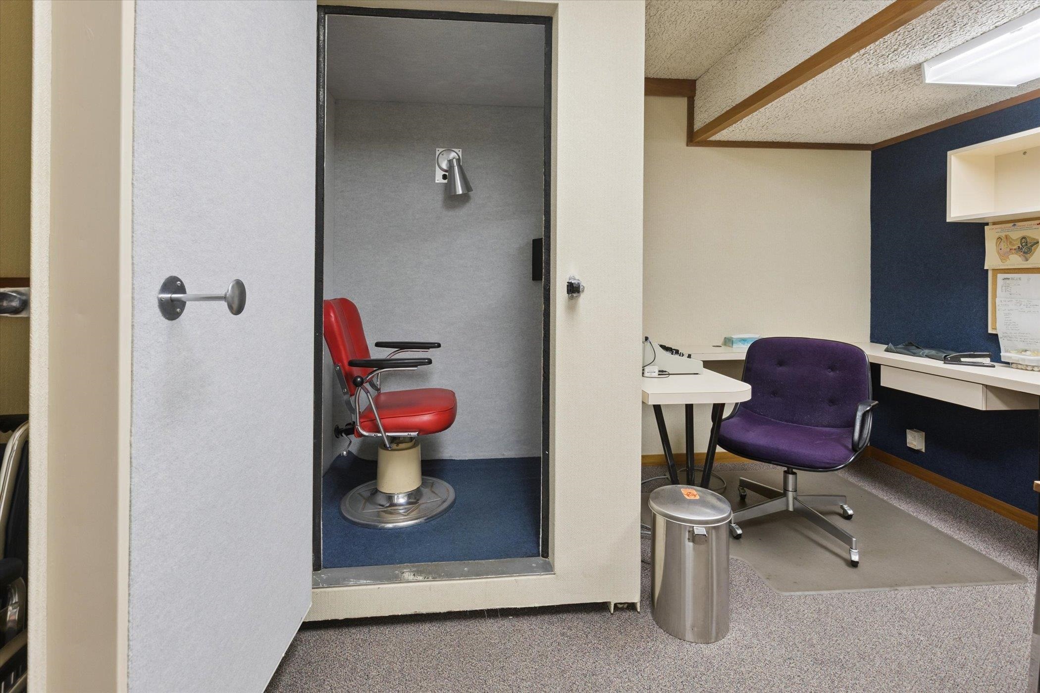 1003 Mulholland Street