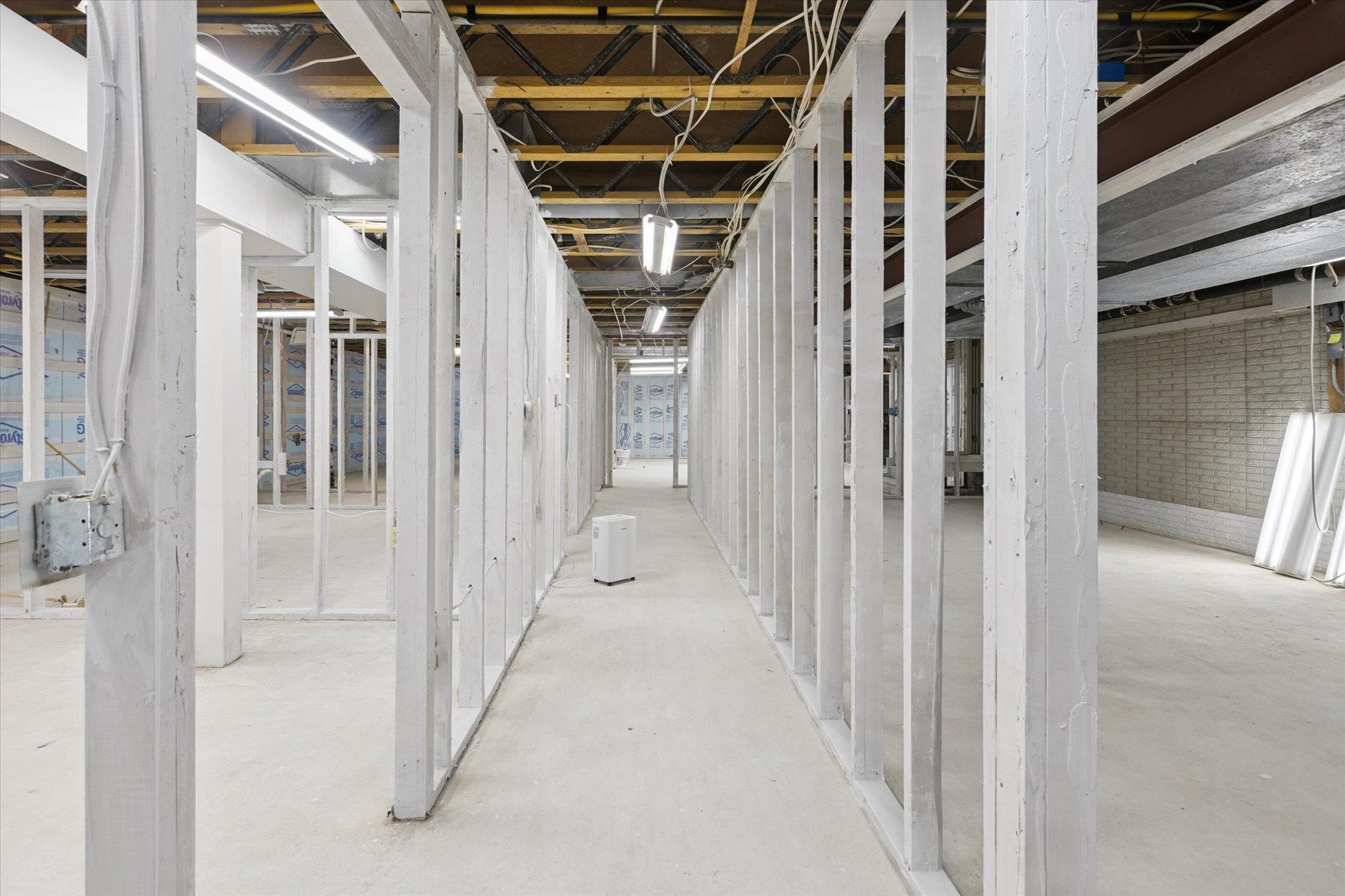 1003 Mulholland Street