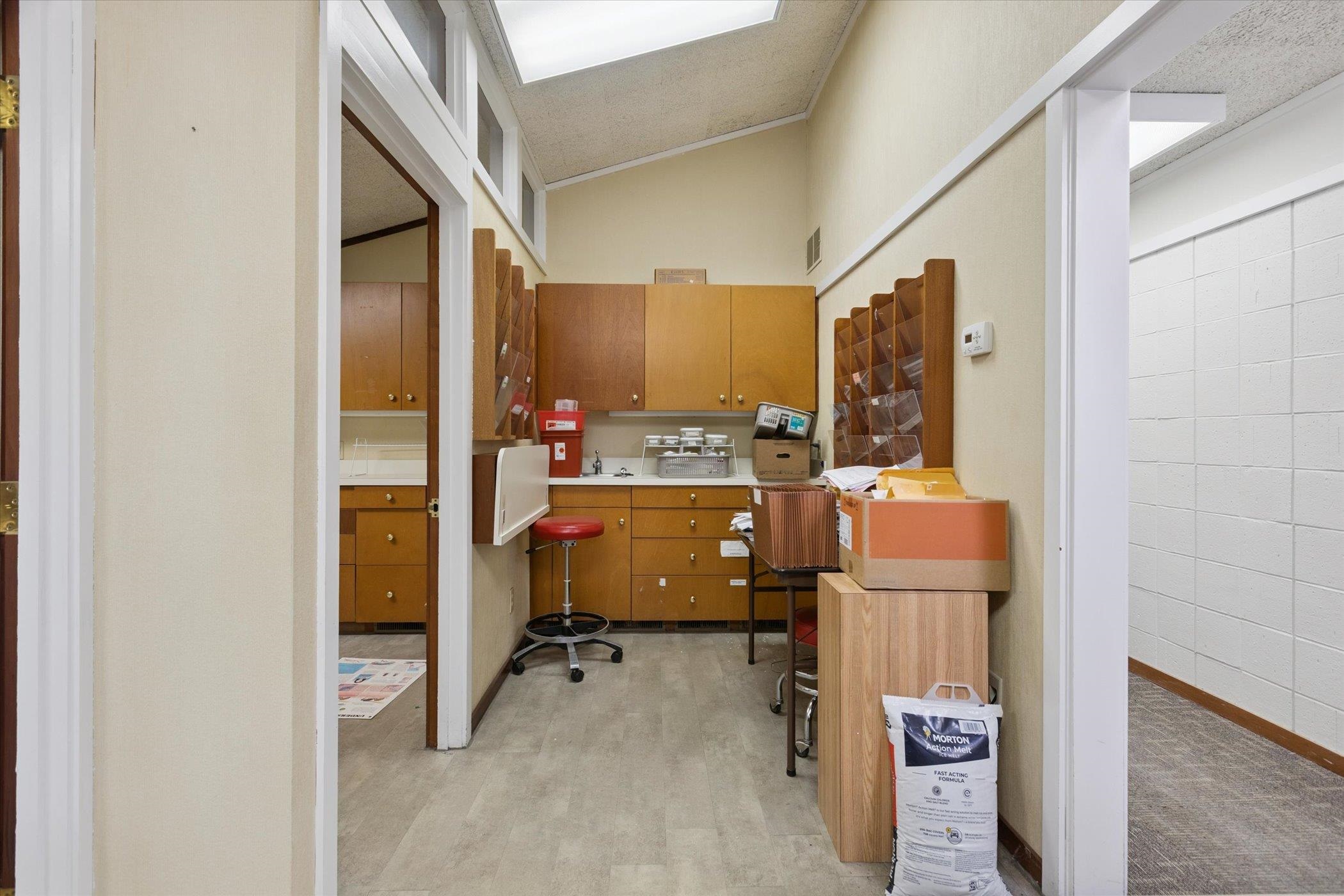 1003 Mulholland Street