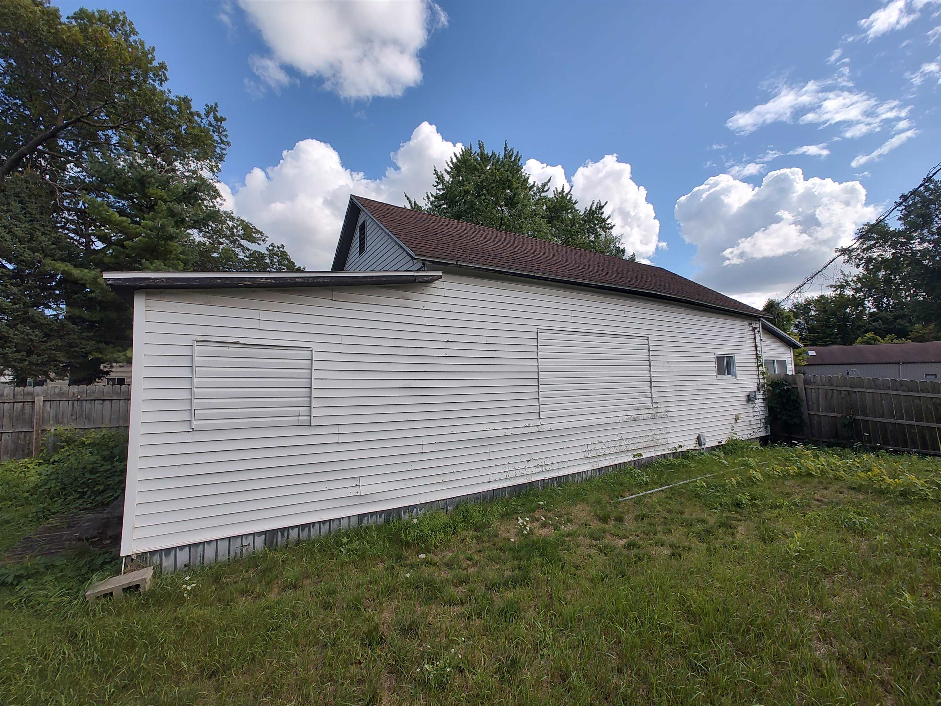 837 Shady Shore Drive