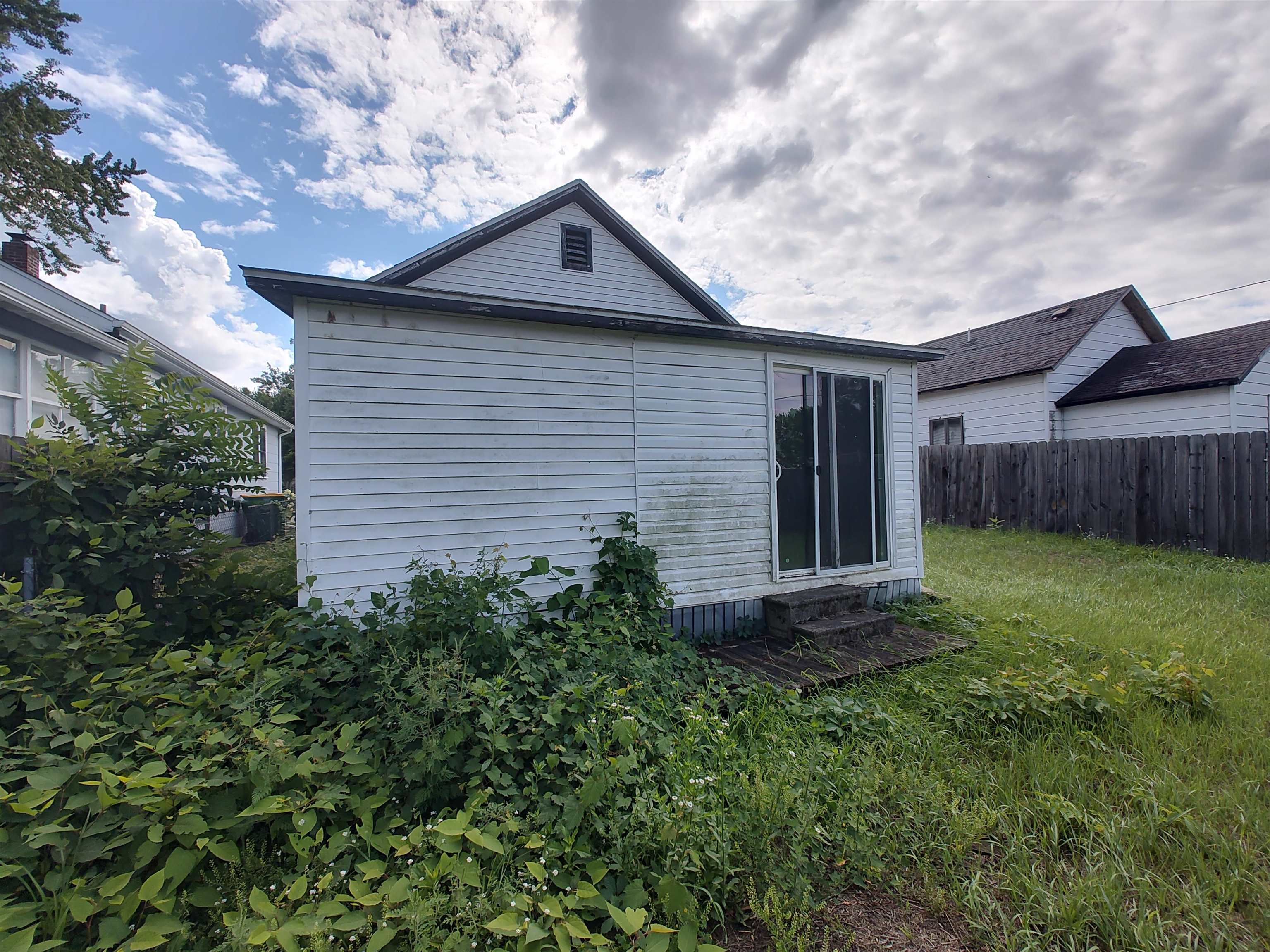 837 Shady Shore Drive