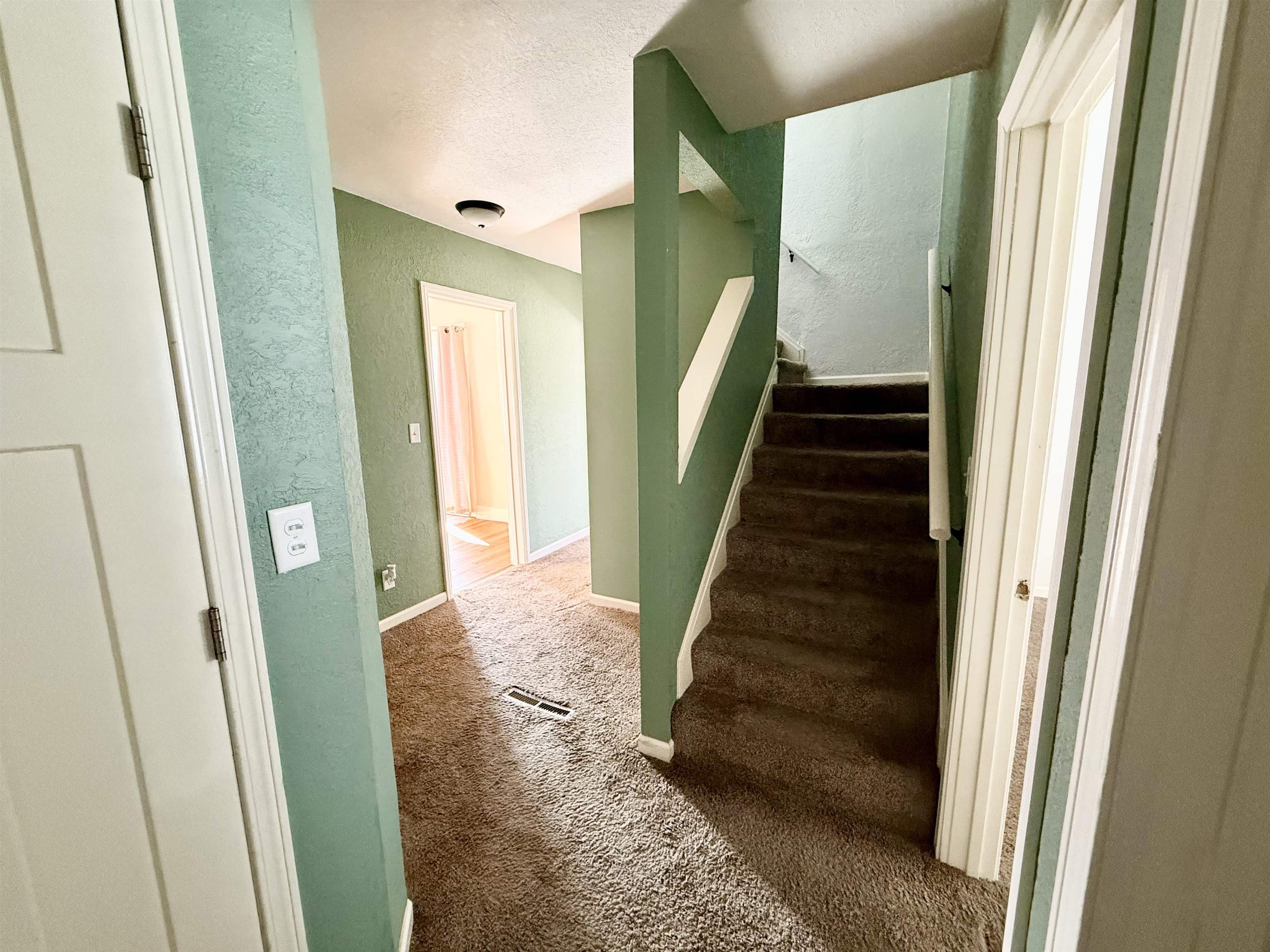 2975 Johns Drive