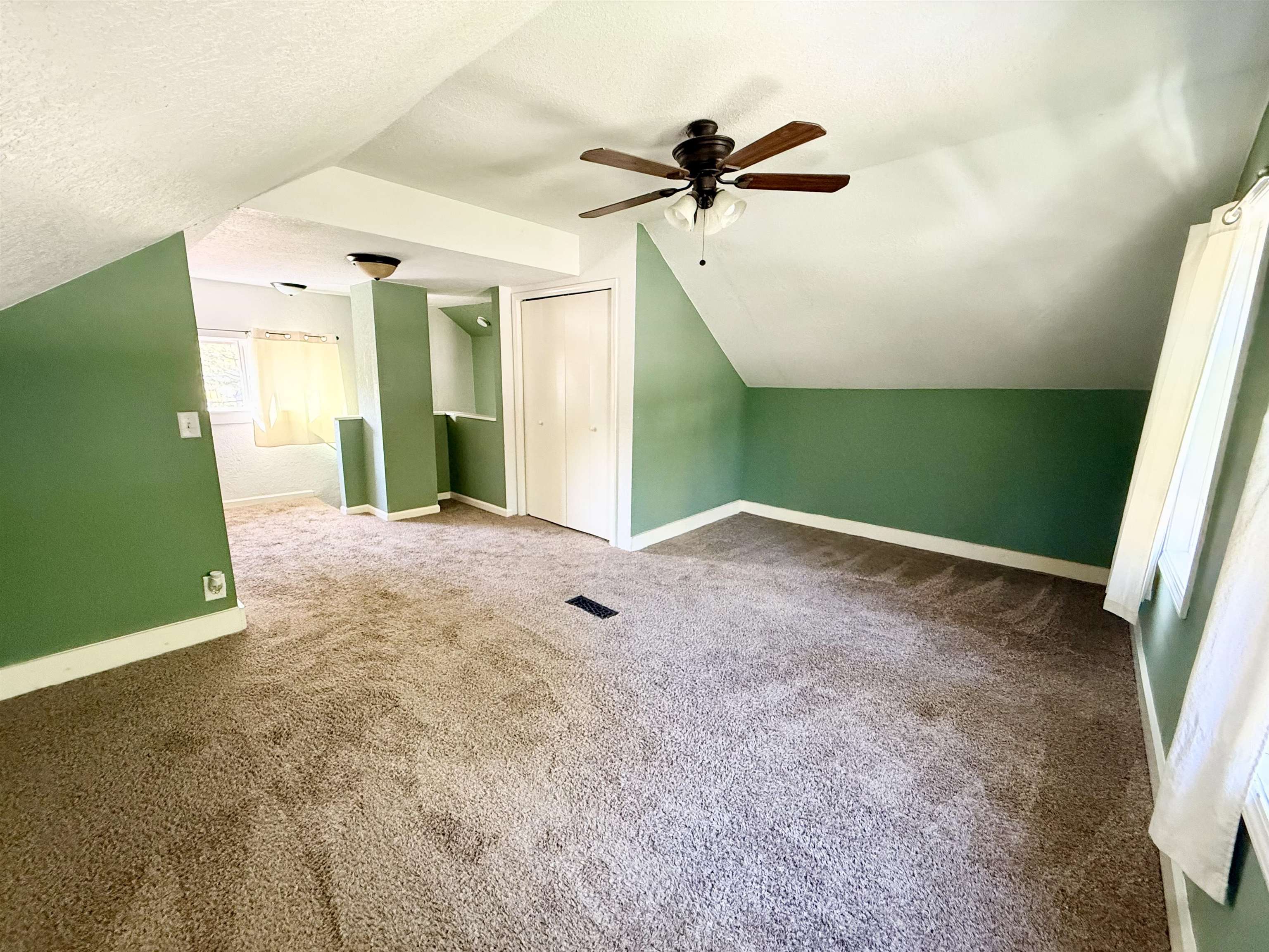 2975 Johns Drive