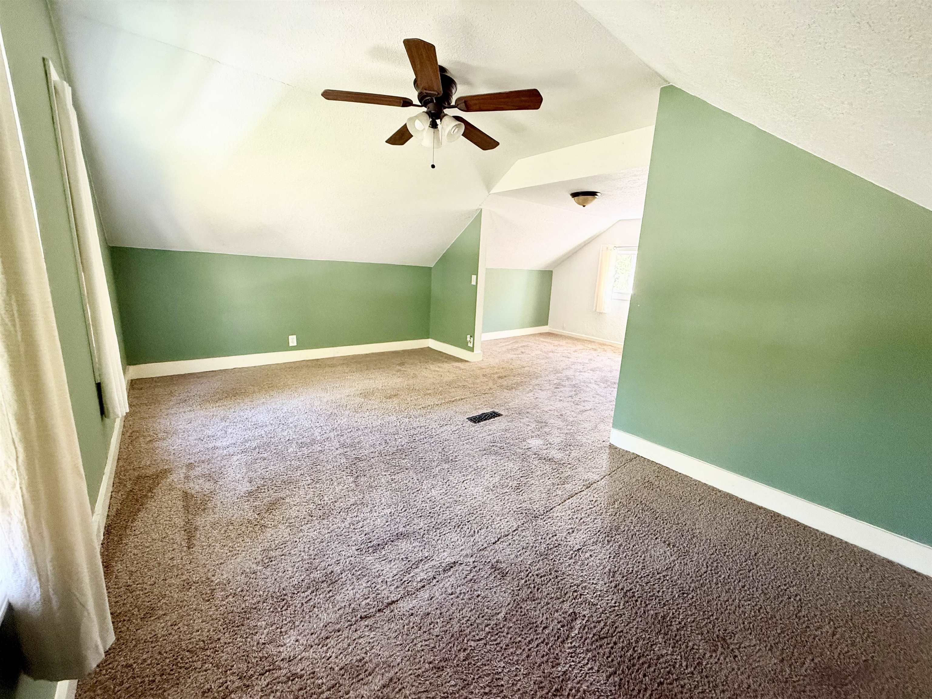 2975 Johns Drive