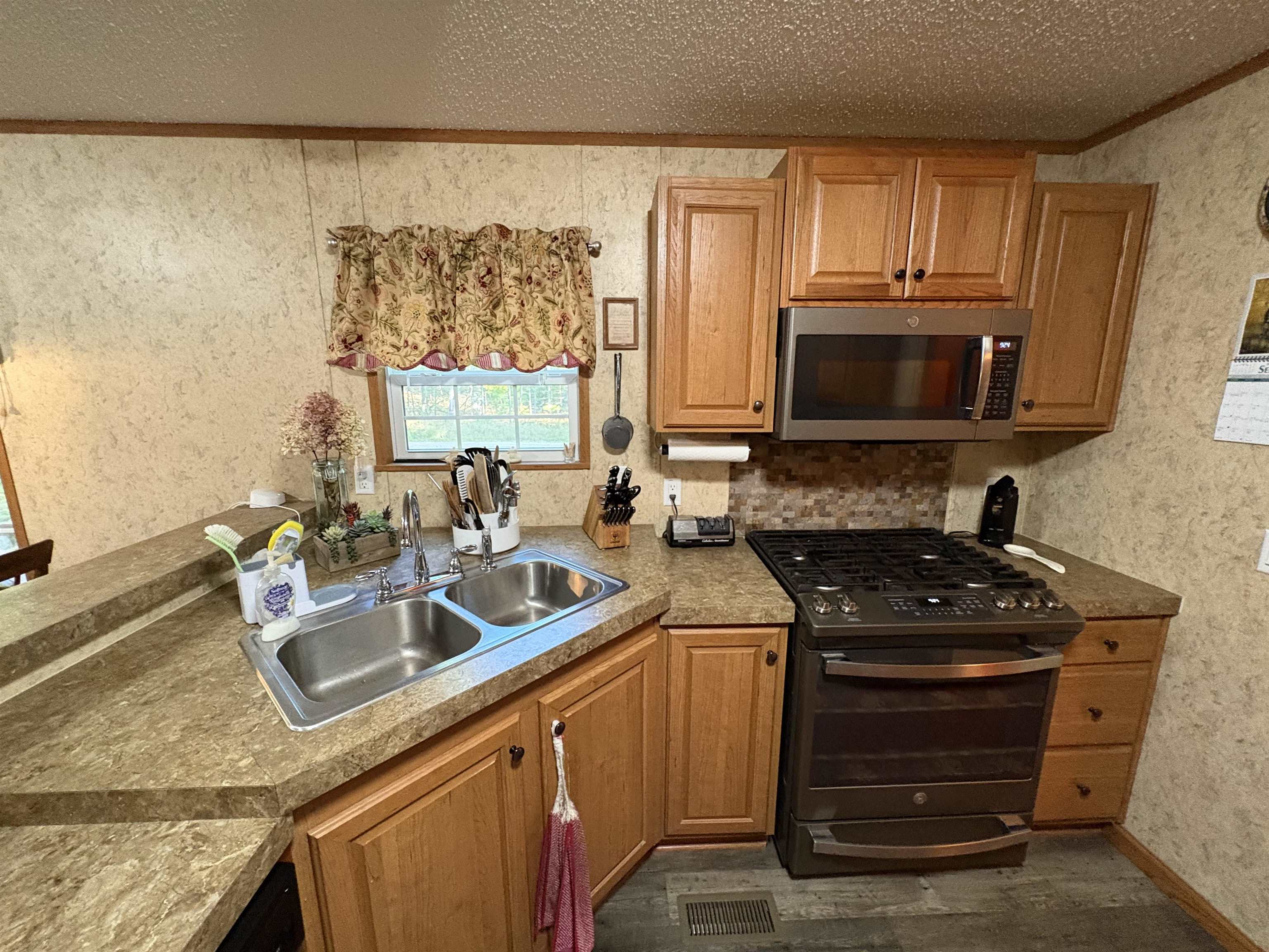 7601 Bobcat Trail