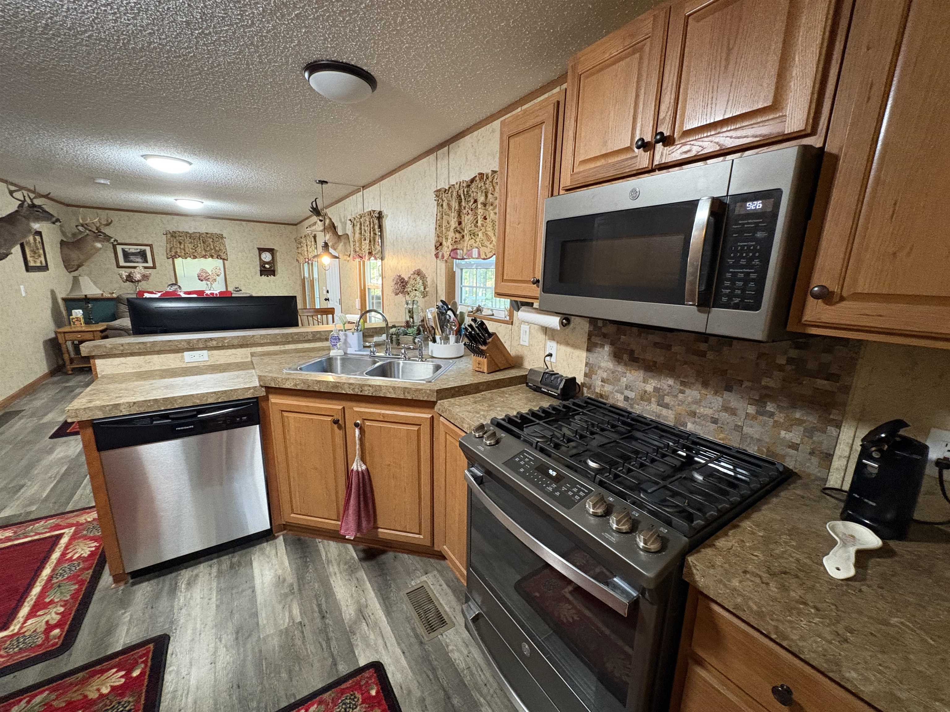 7601 Bobcat Trail