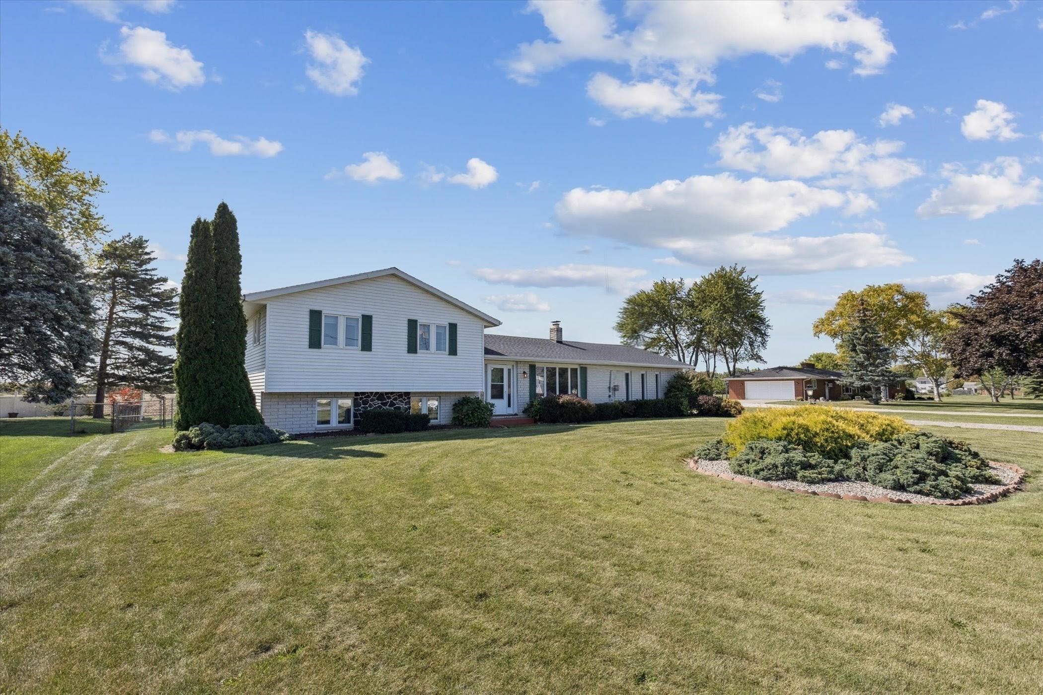 663 W Borton Road