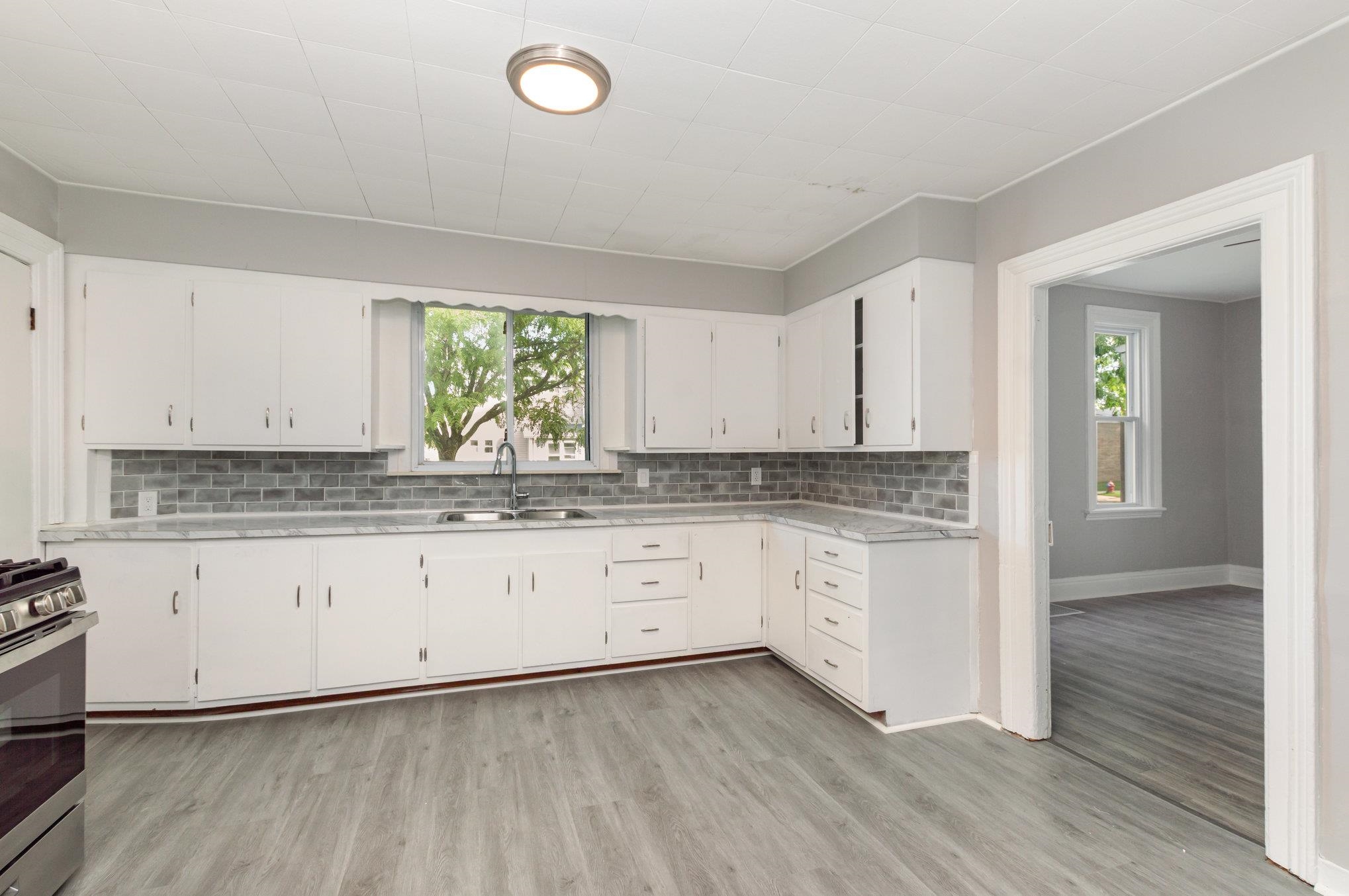 900 S Sheridan Street