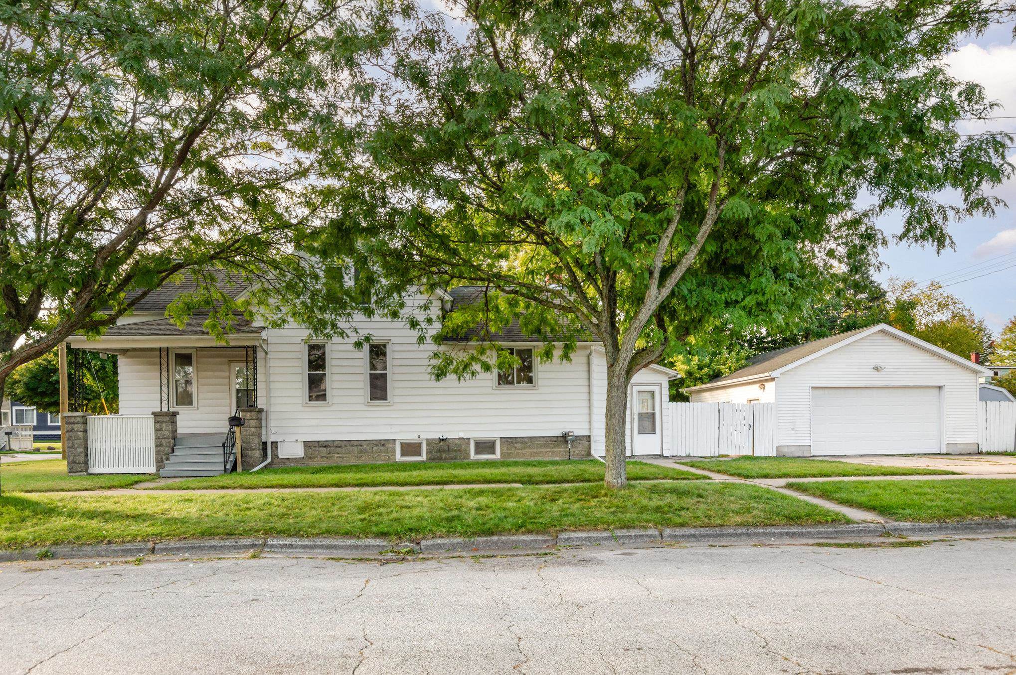 900 S Sheridan Street