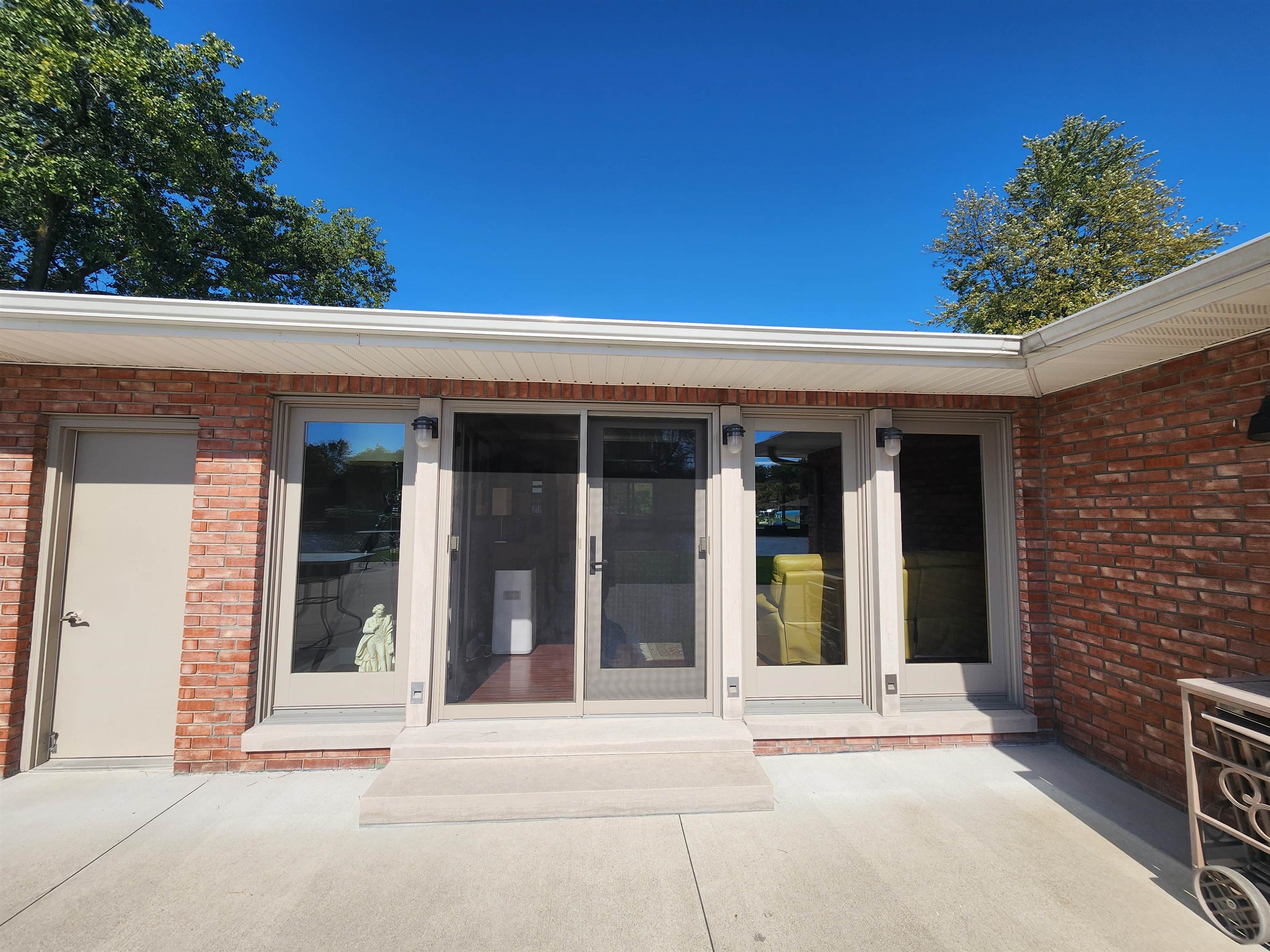 3141 Shillair Drive