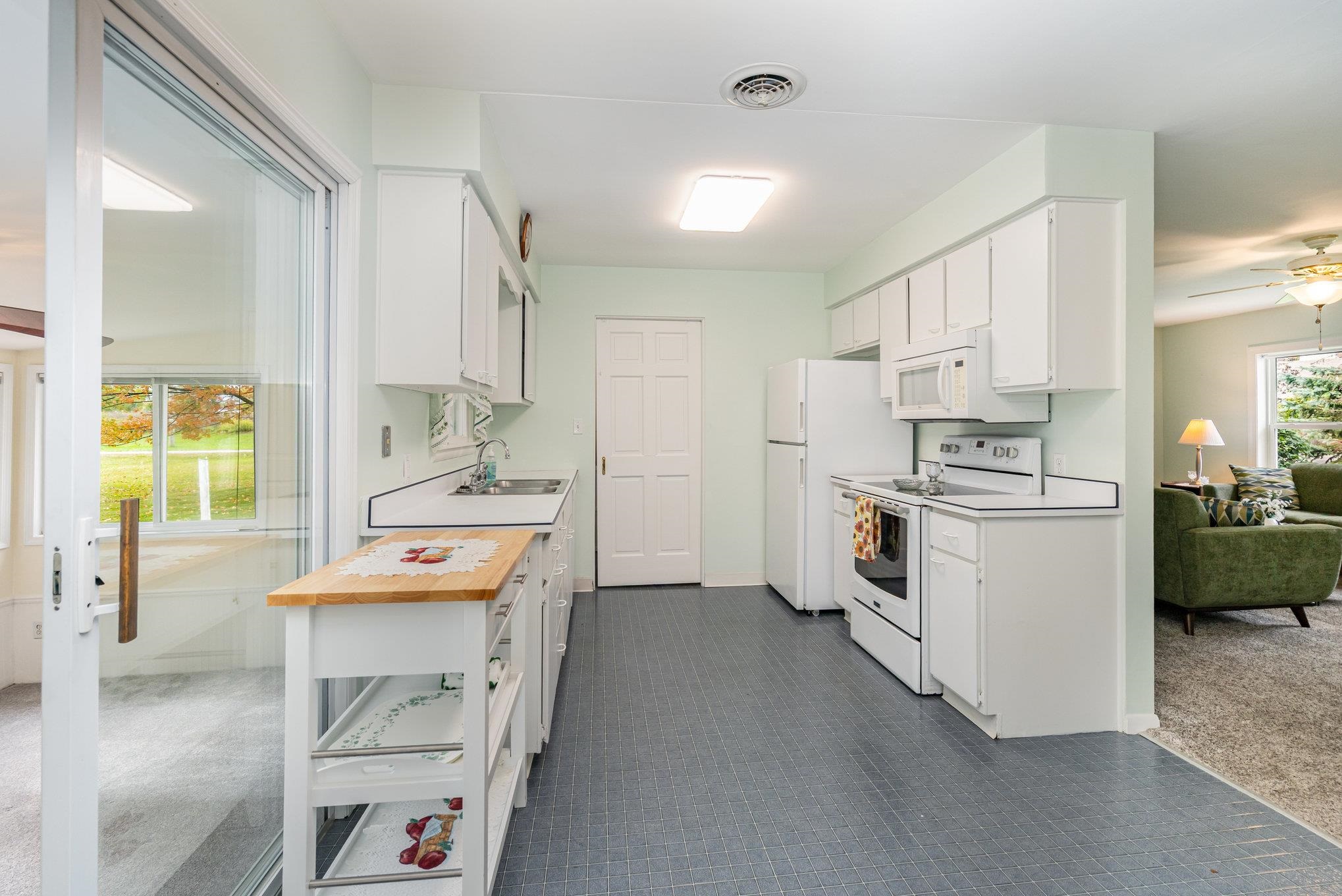 12 River Trail Drive