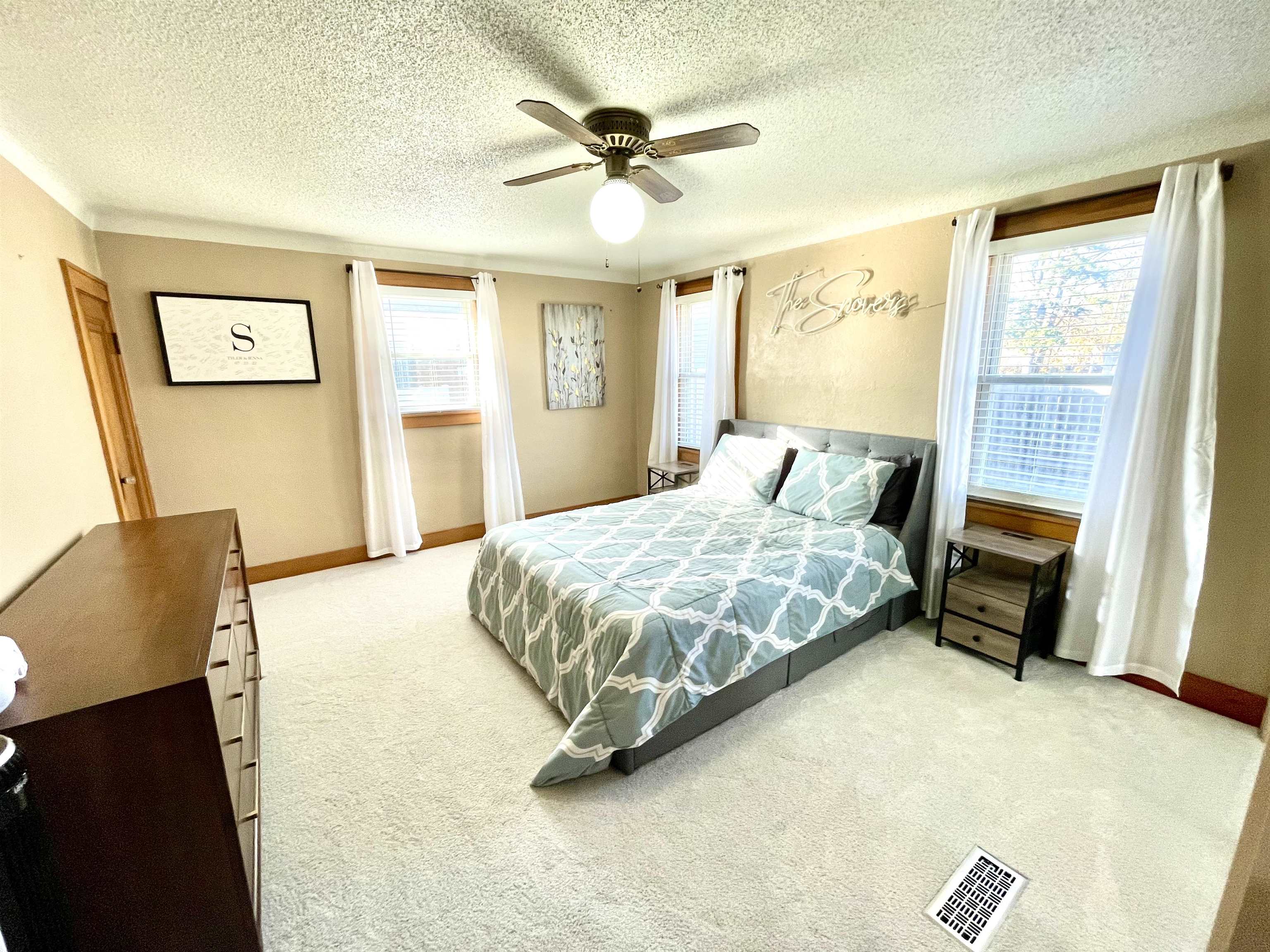 312 S Barclay Street