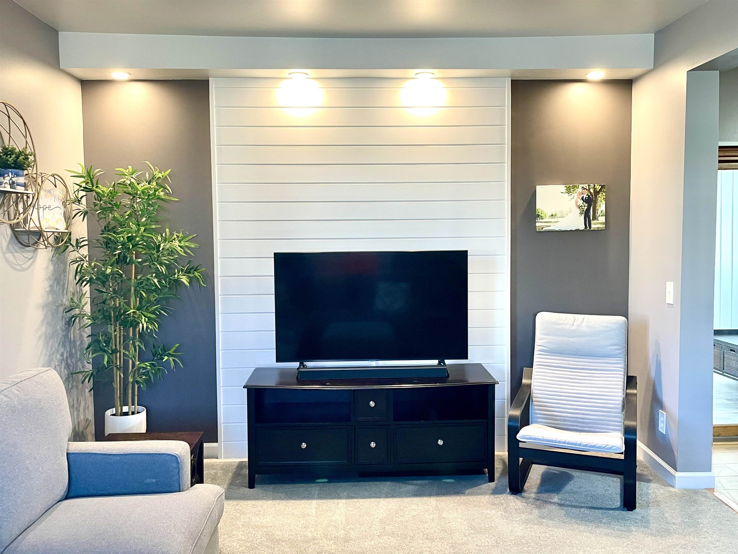 312 S Barclay Street