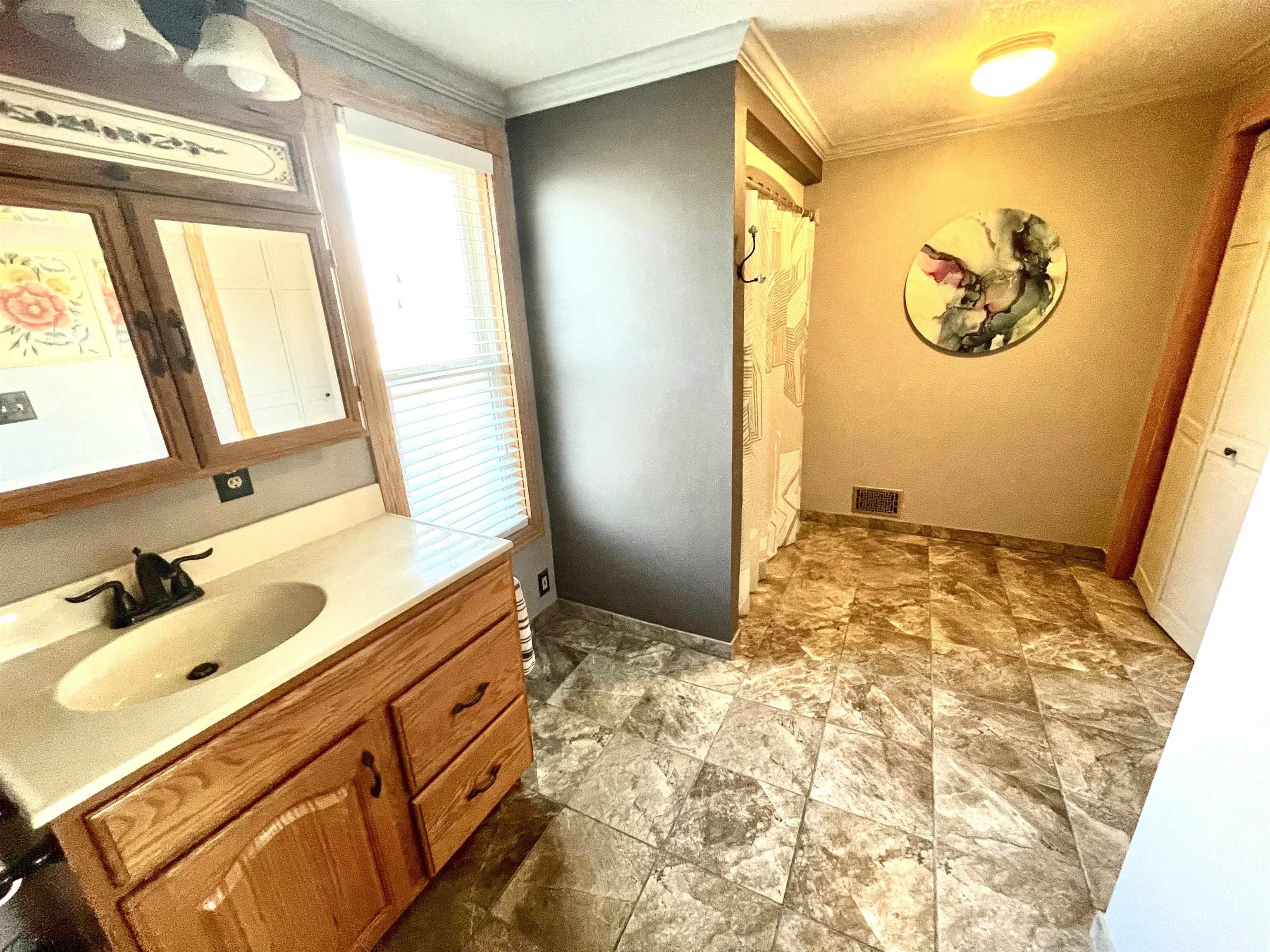 312 S Barclay Street