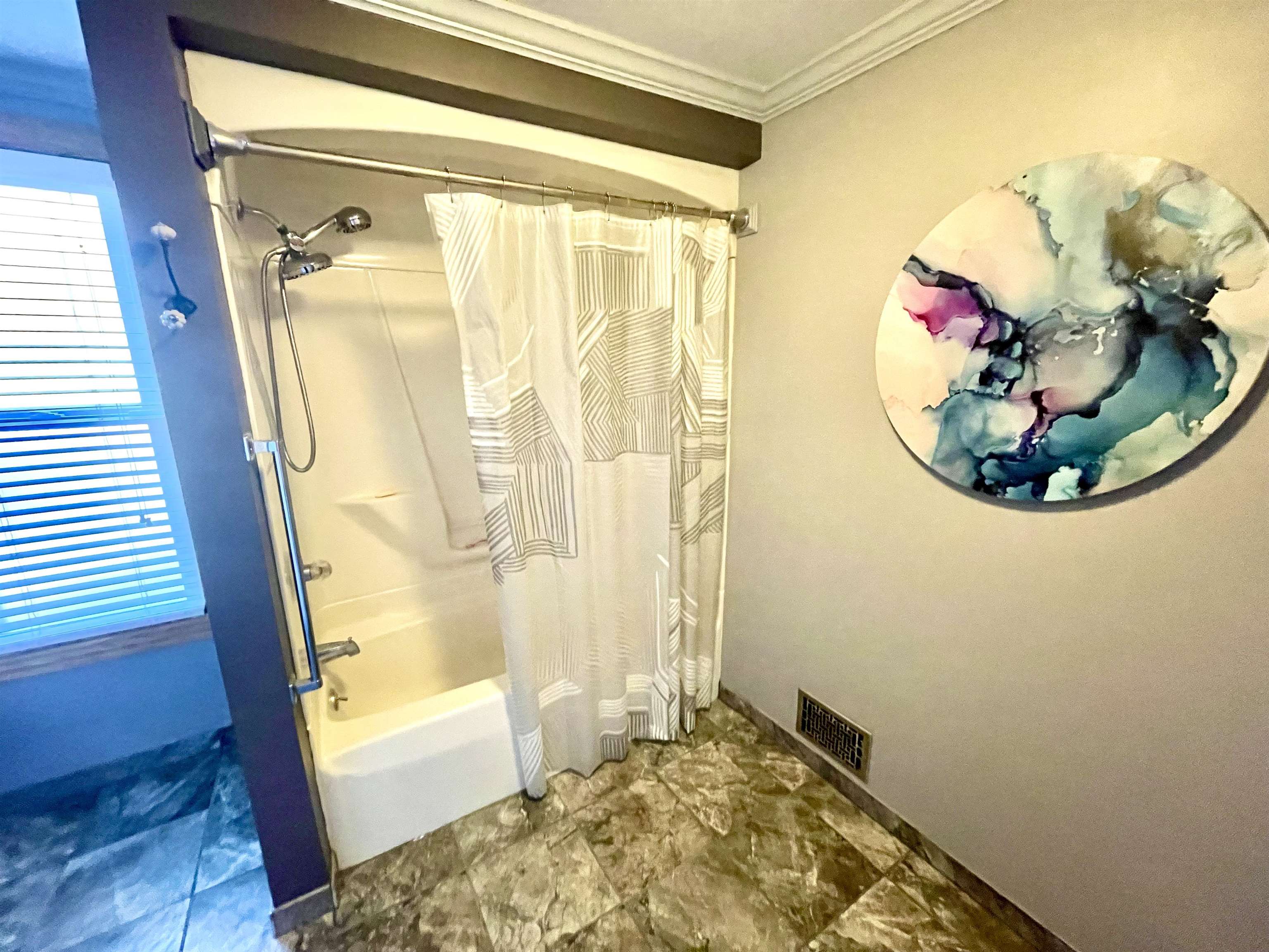 312 S Barclay Street