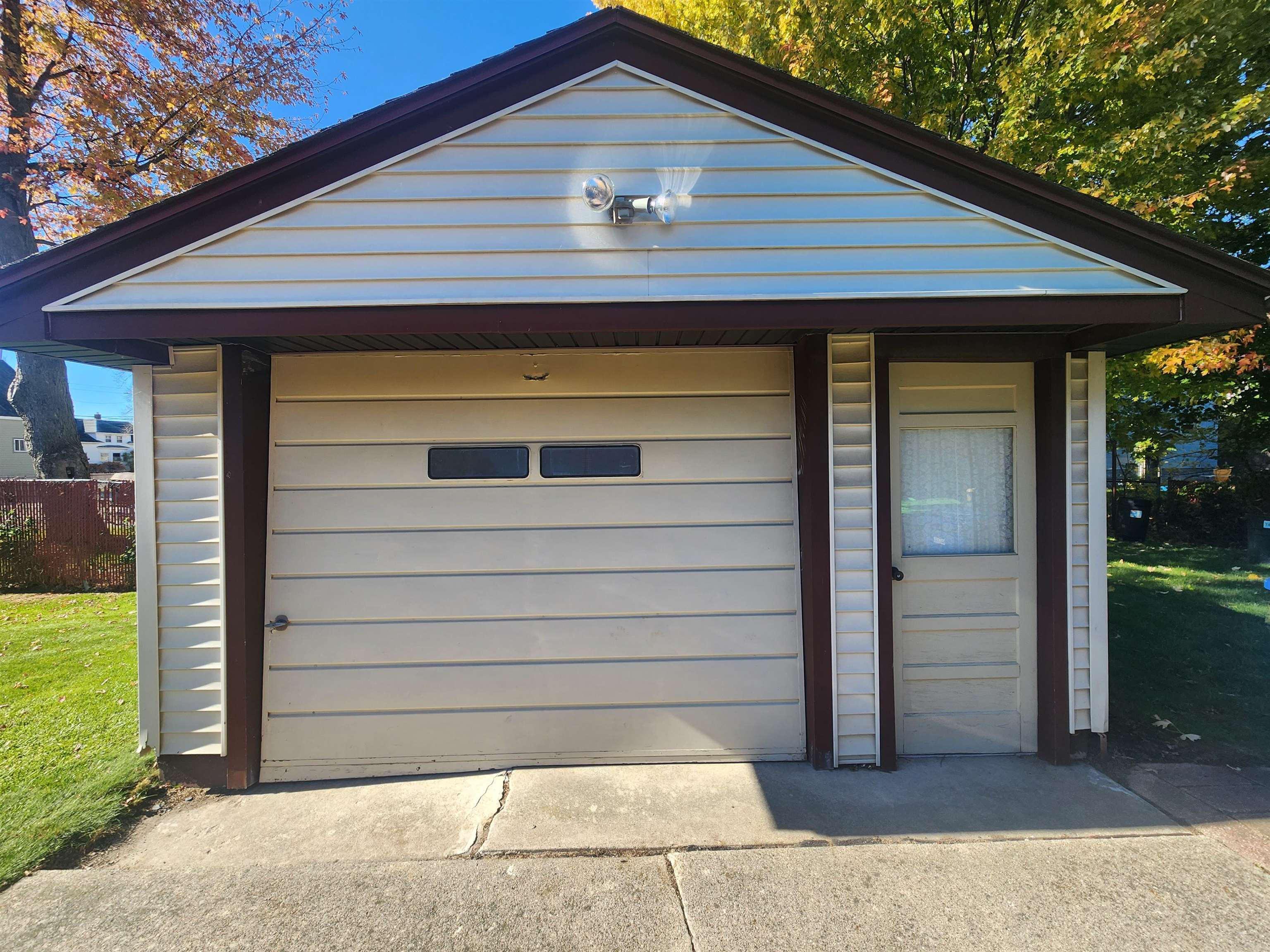 2114 S Madison Street