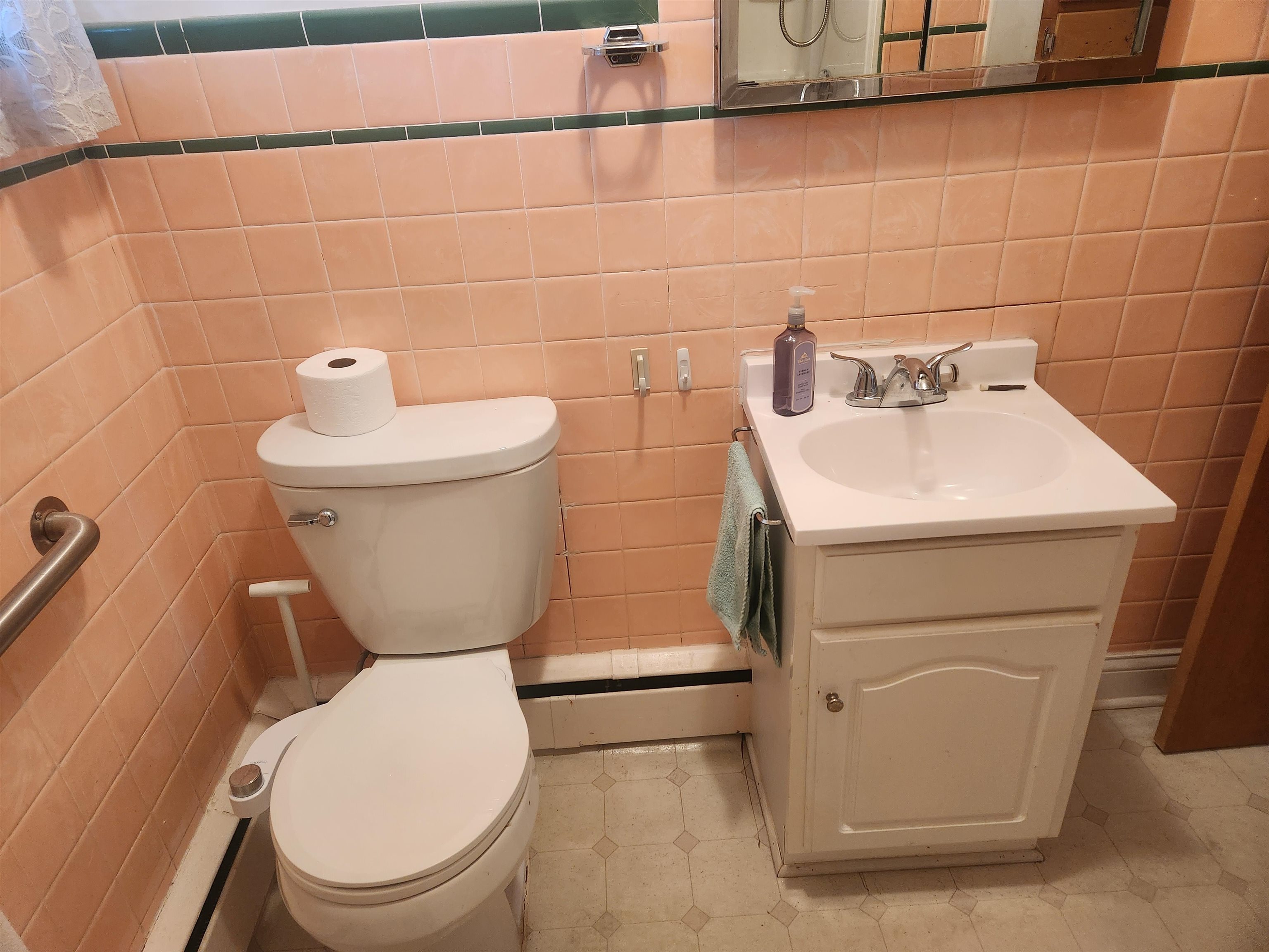 2114 S Madison Street